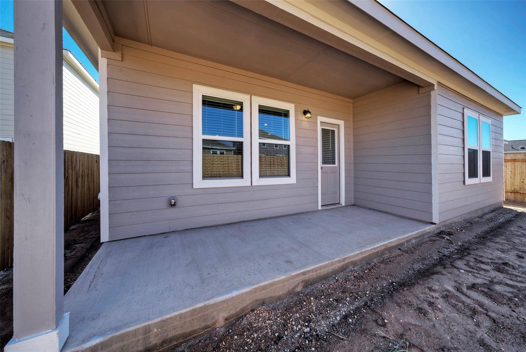 248 Wren LN, Kyle, TX 78640