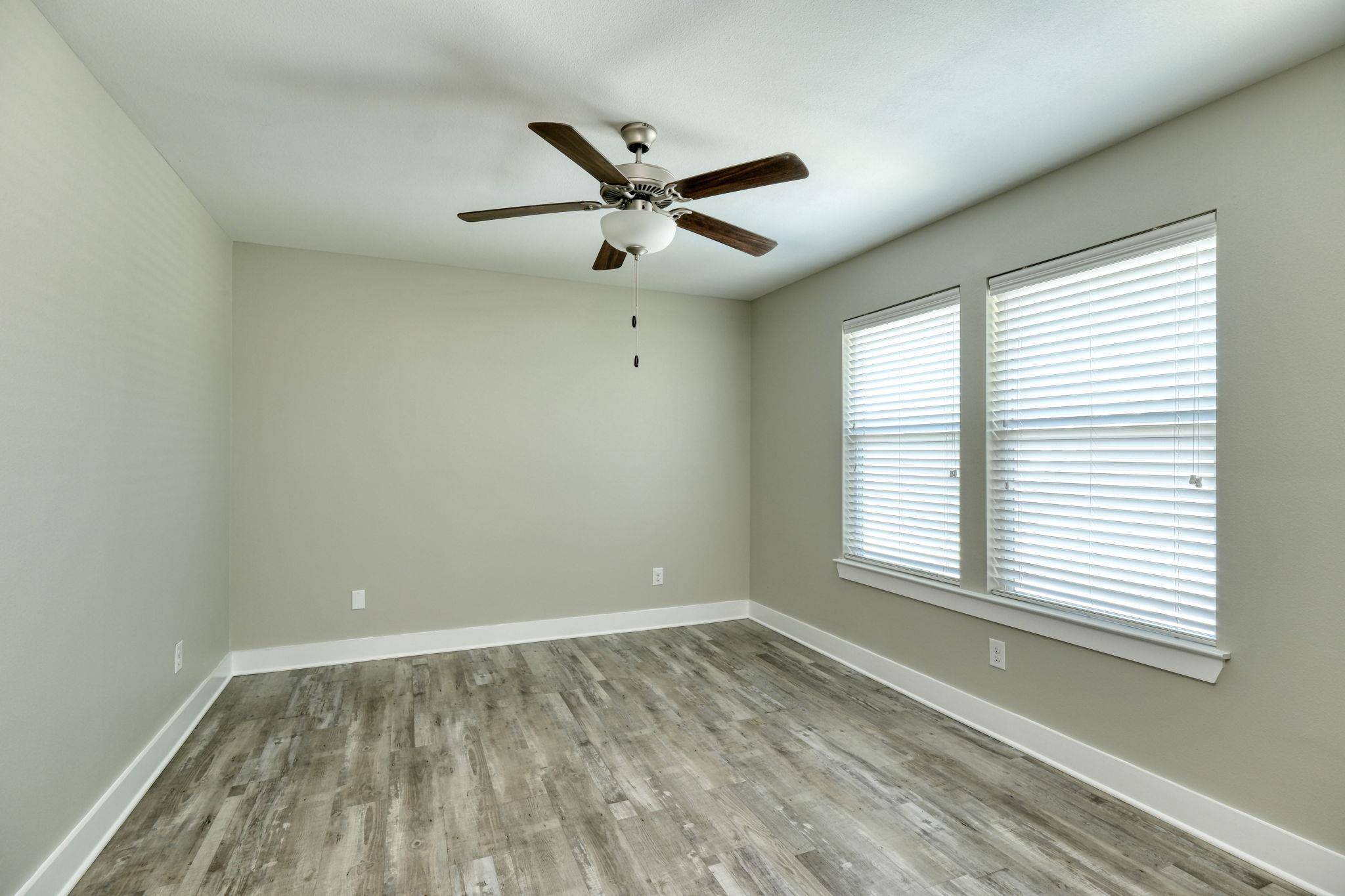 615 Spring ST #3, Round Rock, TX 78664