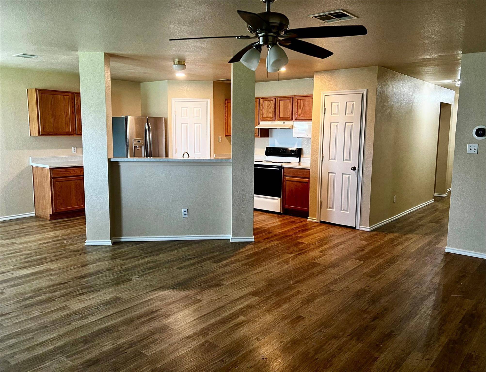 111 Sylvan ST, Hutto, TX 78634
