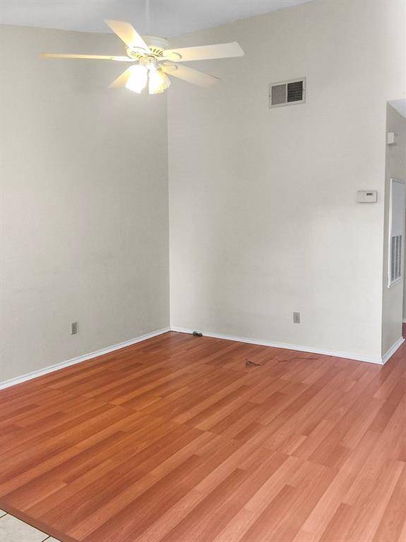 2706 Salado ST #303, Austin, TX 78705