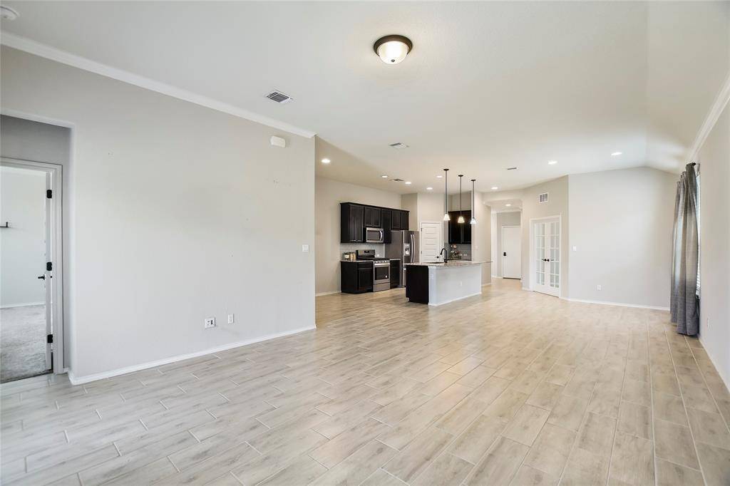 107 Barley Fork LN, Hutto, TX 78634