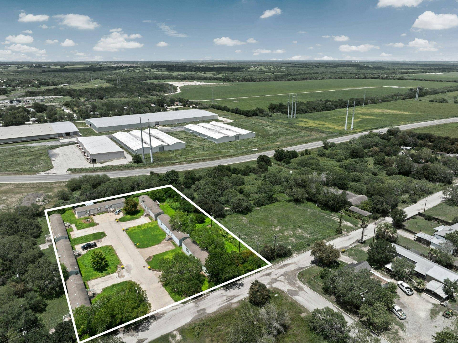 417 Houston ST E, Kenedy, TX 78119