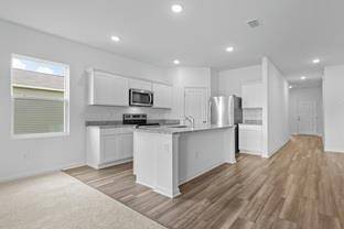 402 Sunlight Lake BLVD, Hutto, TX 78634
