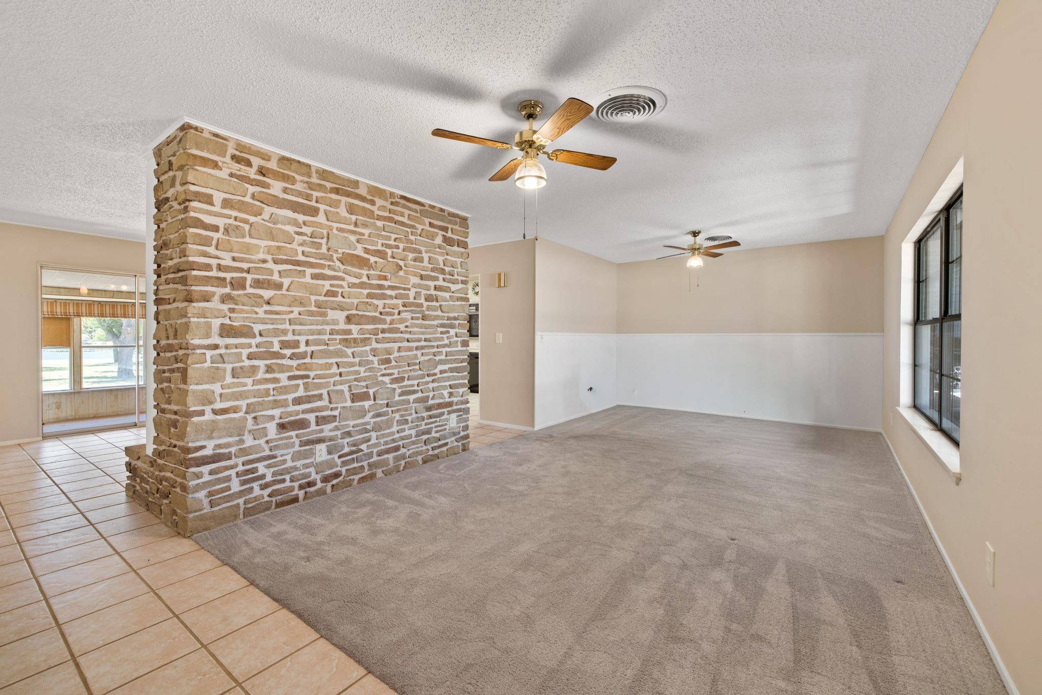 606 Cedar DR, Buchanan Dam, TX 78609