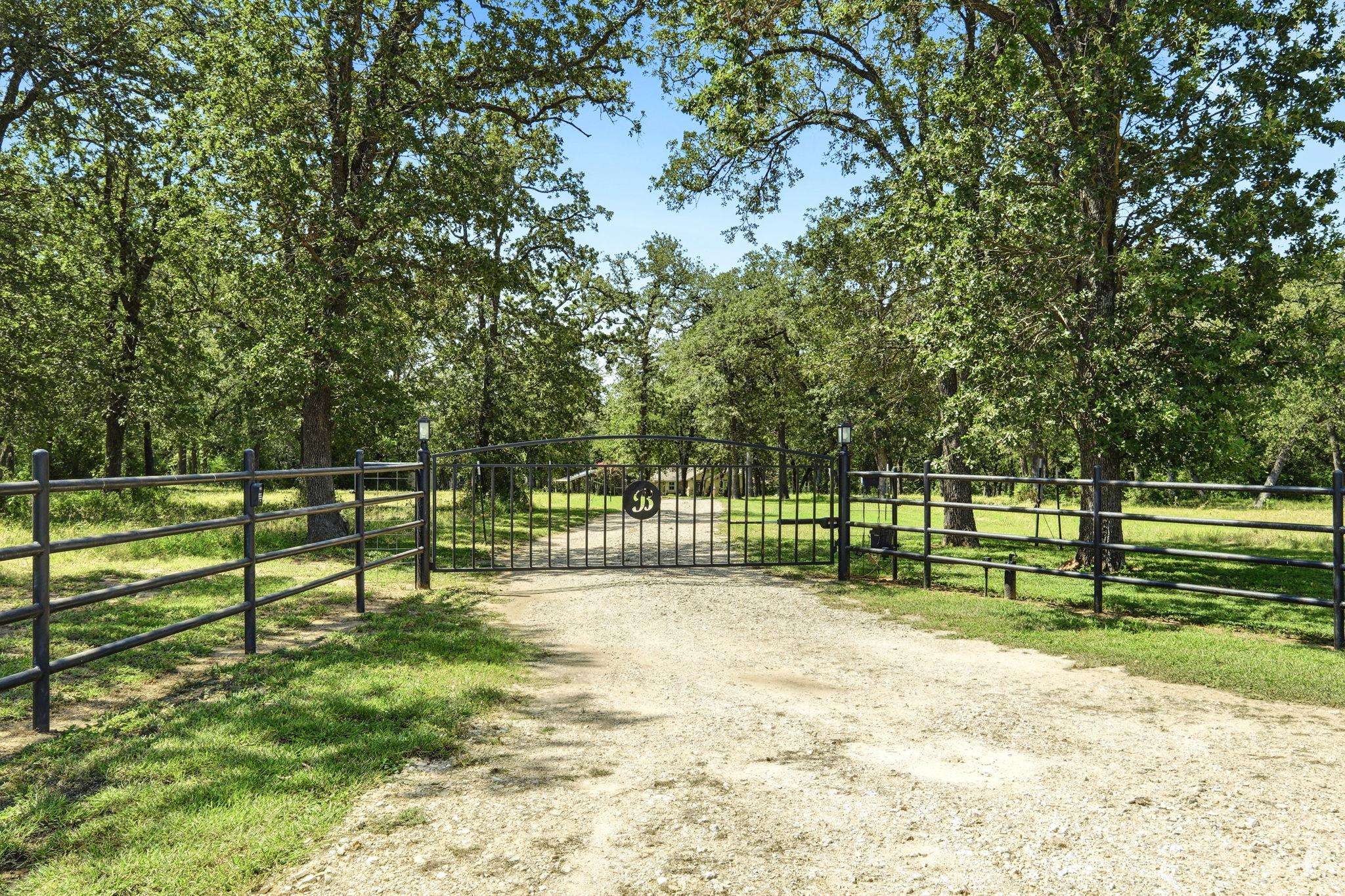 1893 County Road 306, Rockdale, TX 76567