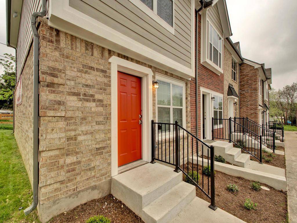202 S College ST #14, Georgetown, TX 78626