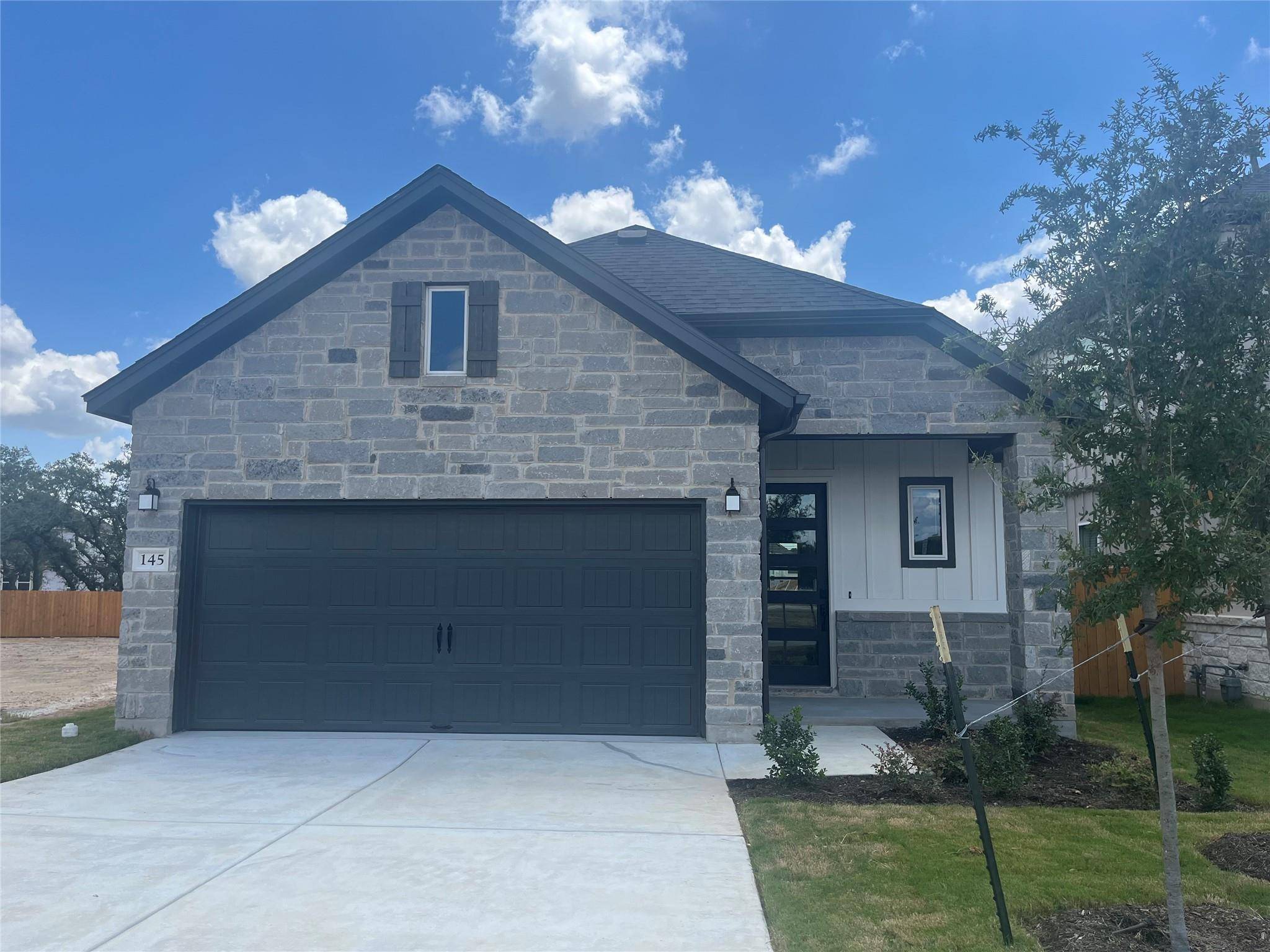 145 Great Sequoia LN, Dripping Springs, TX 78620