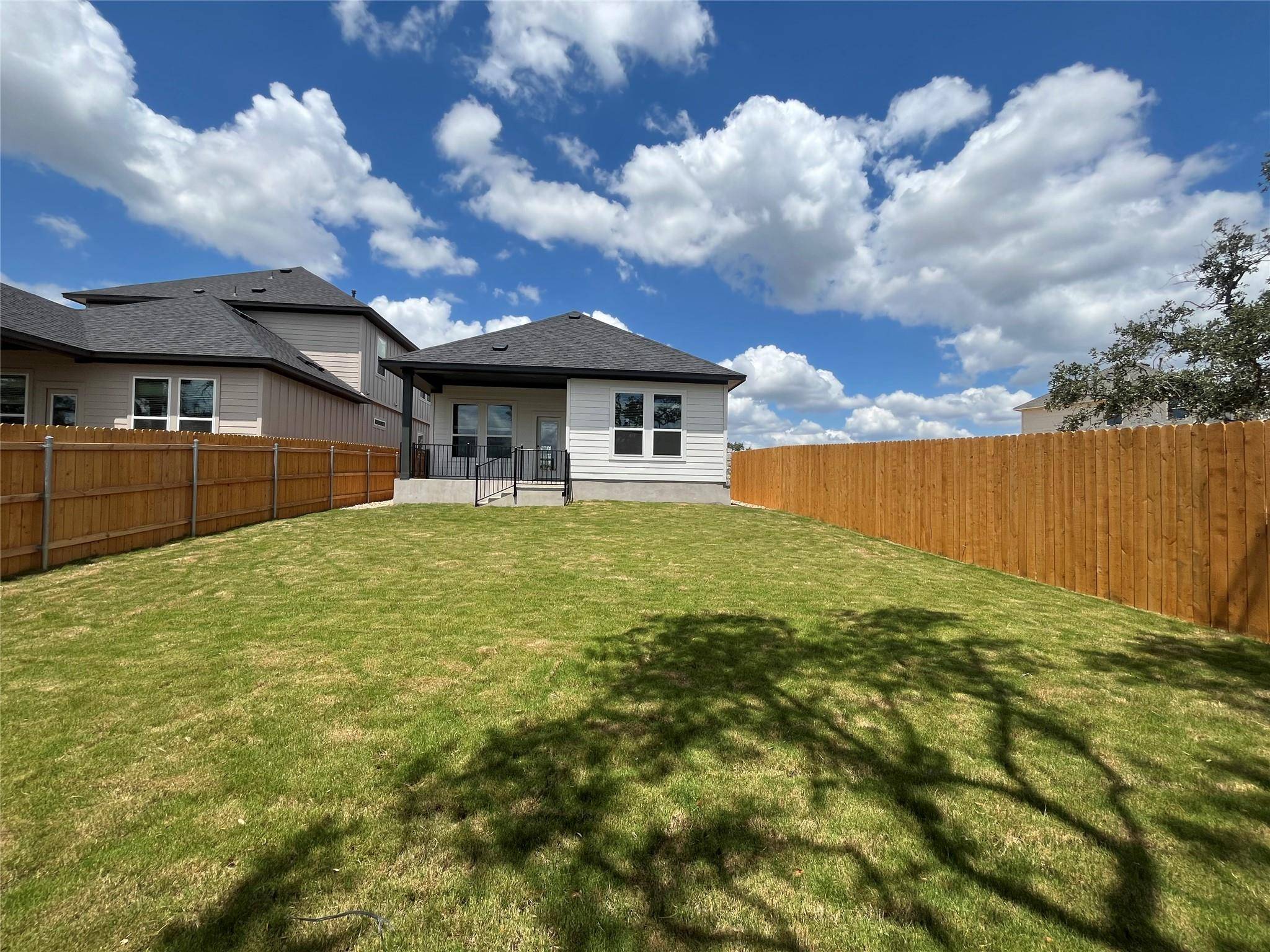 145 Great Sequoia LN, Dripping Springs, TX 78620