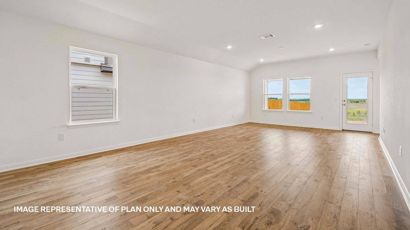 131 Mustang Lake CIR, Buda, TX 78610
