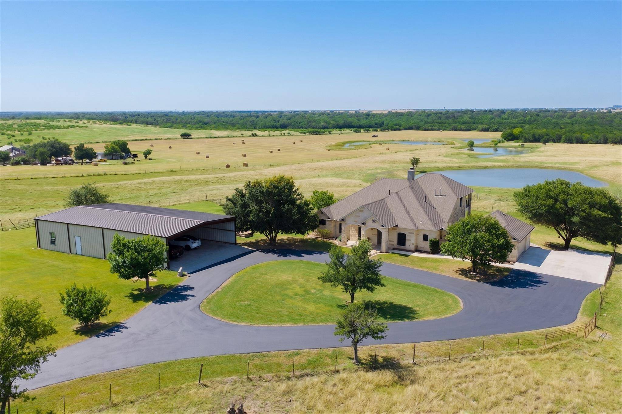 20145 Janak RD, Coupland, TX 78615