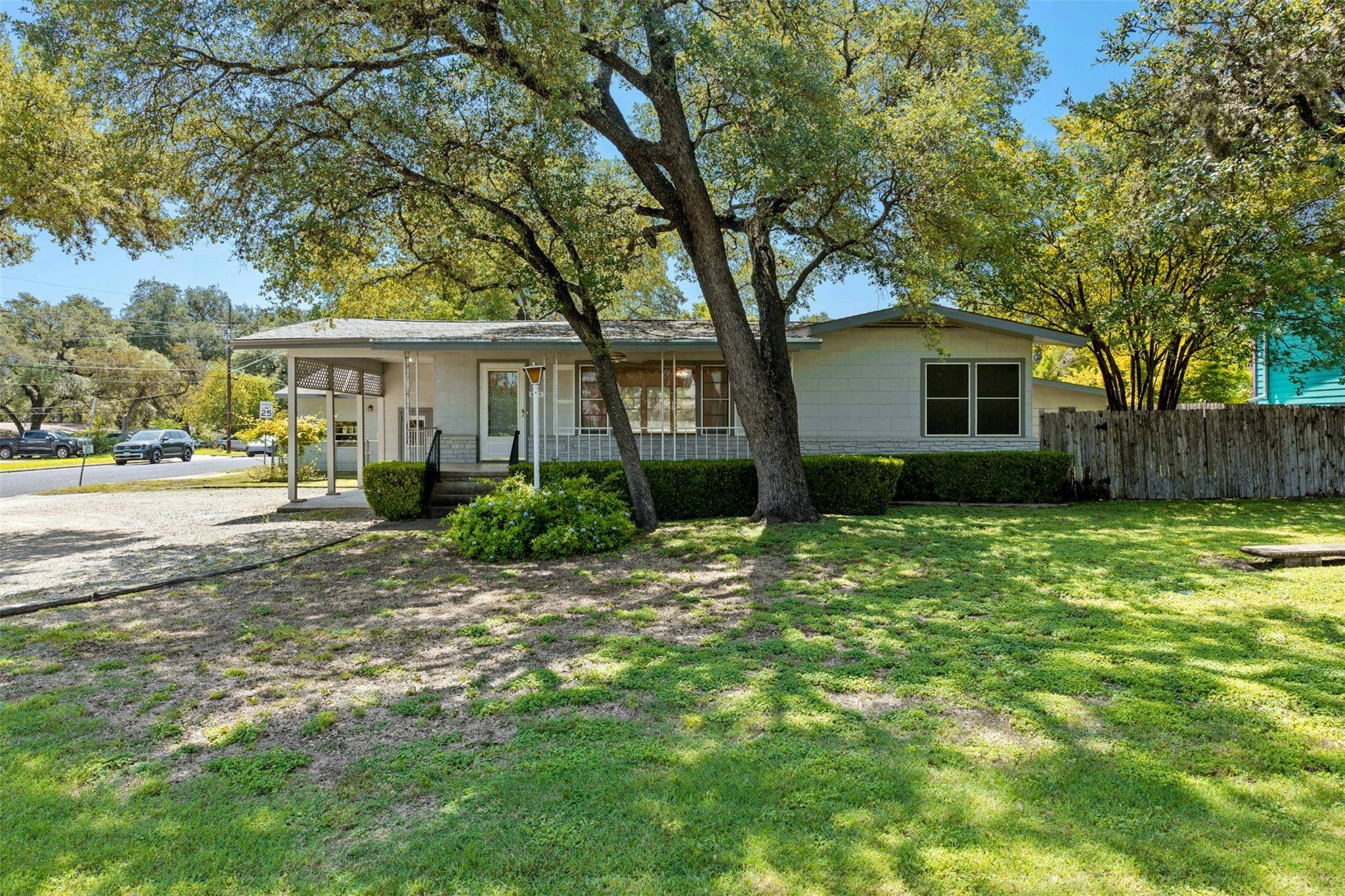 6401 Menchaca RD, Austin, TX 78745