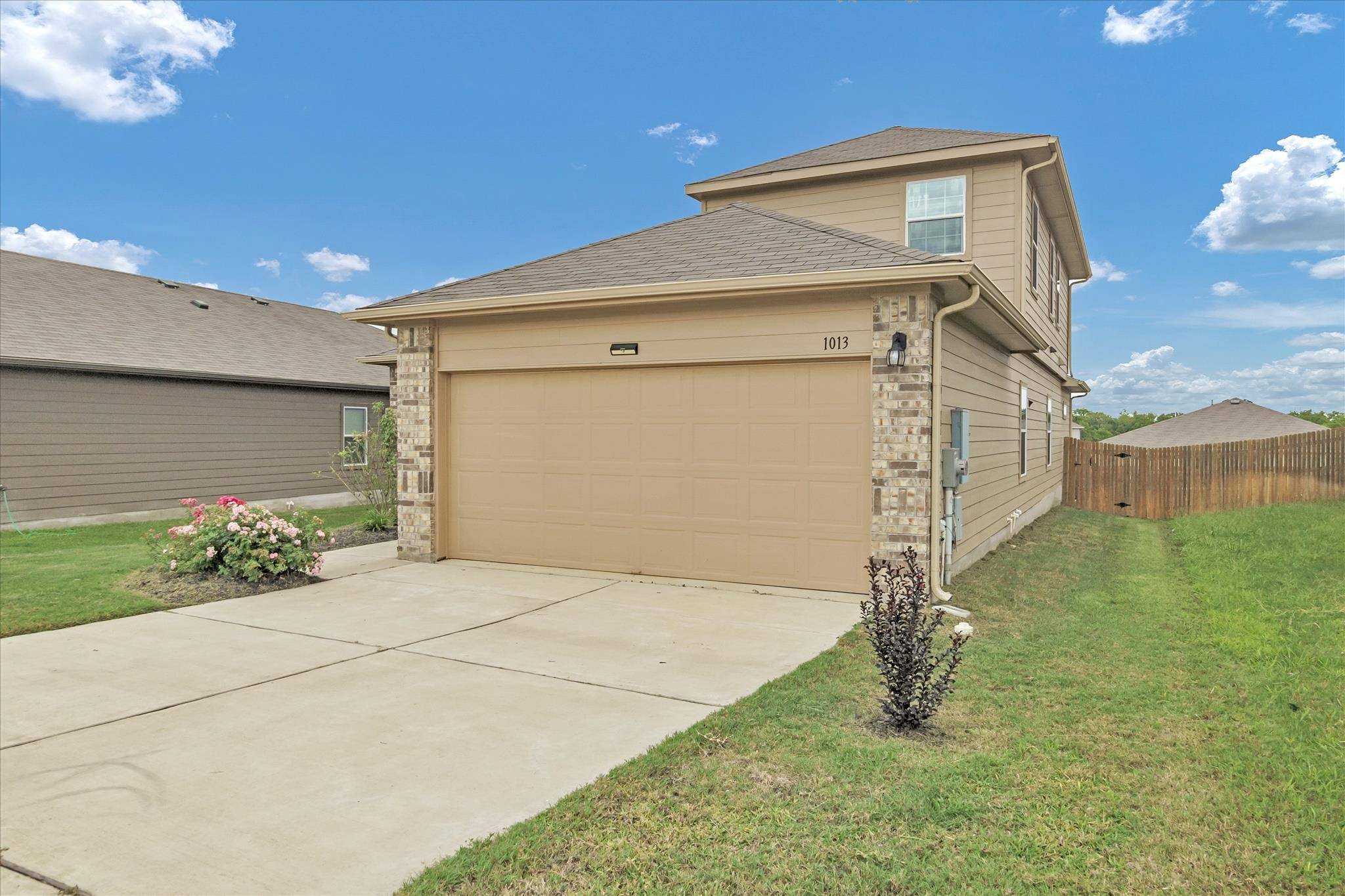 1013 Gaelic DR, Georgetown, TX 78626