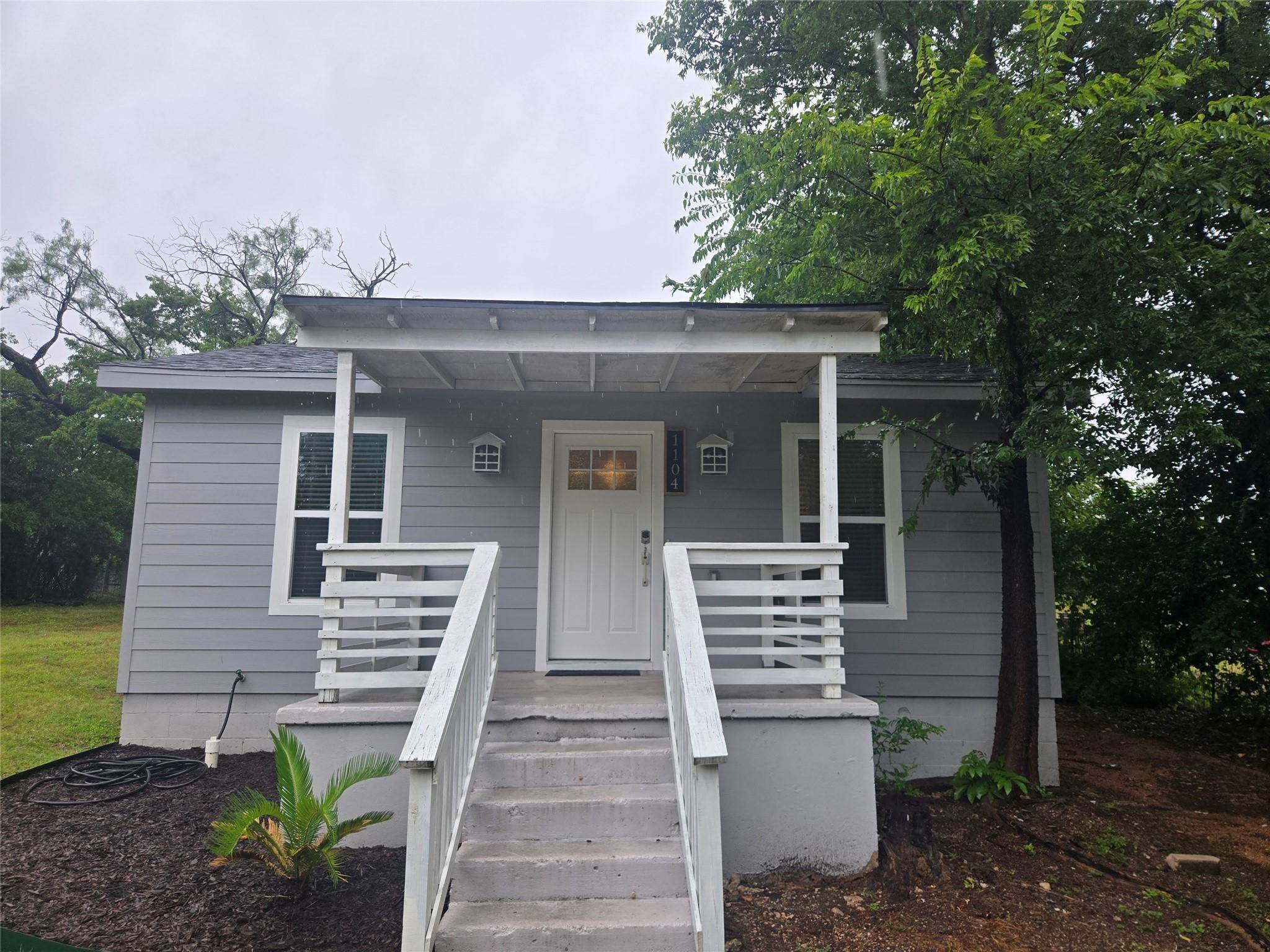 1104 N Hackberry ST, Lampasas, TX 76550