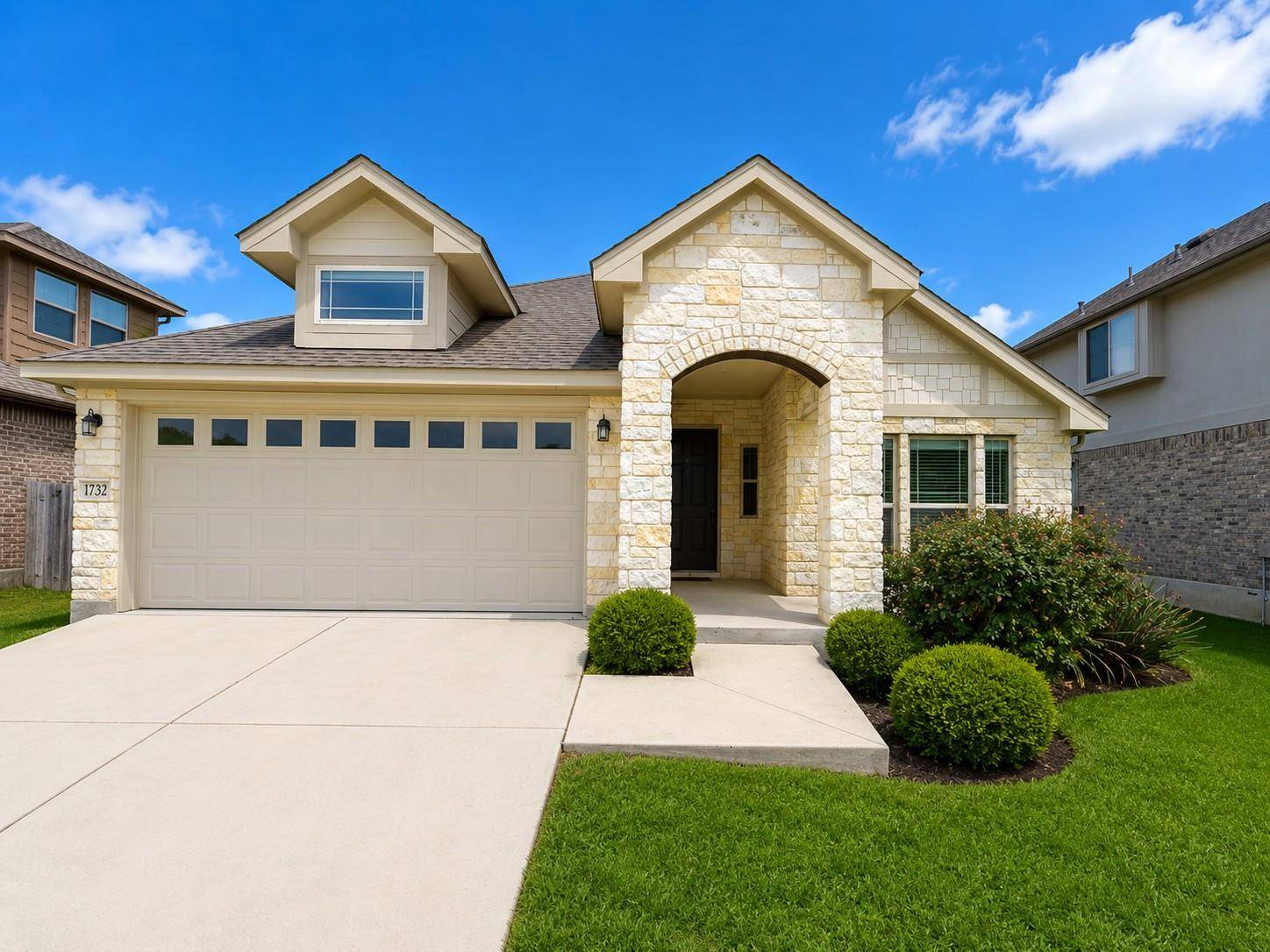 1732 Arapaho Mountain PASS, Leander, TX 78641