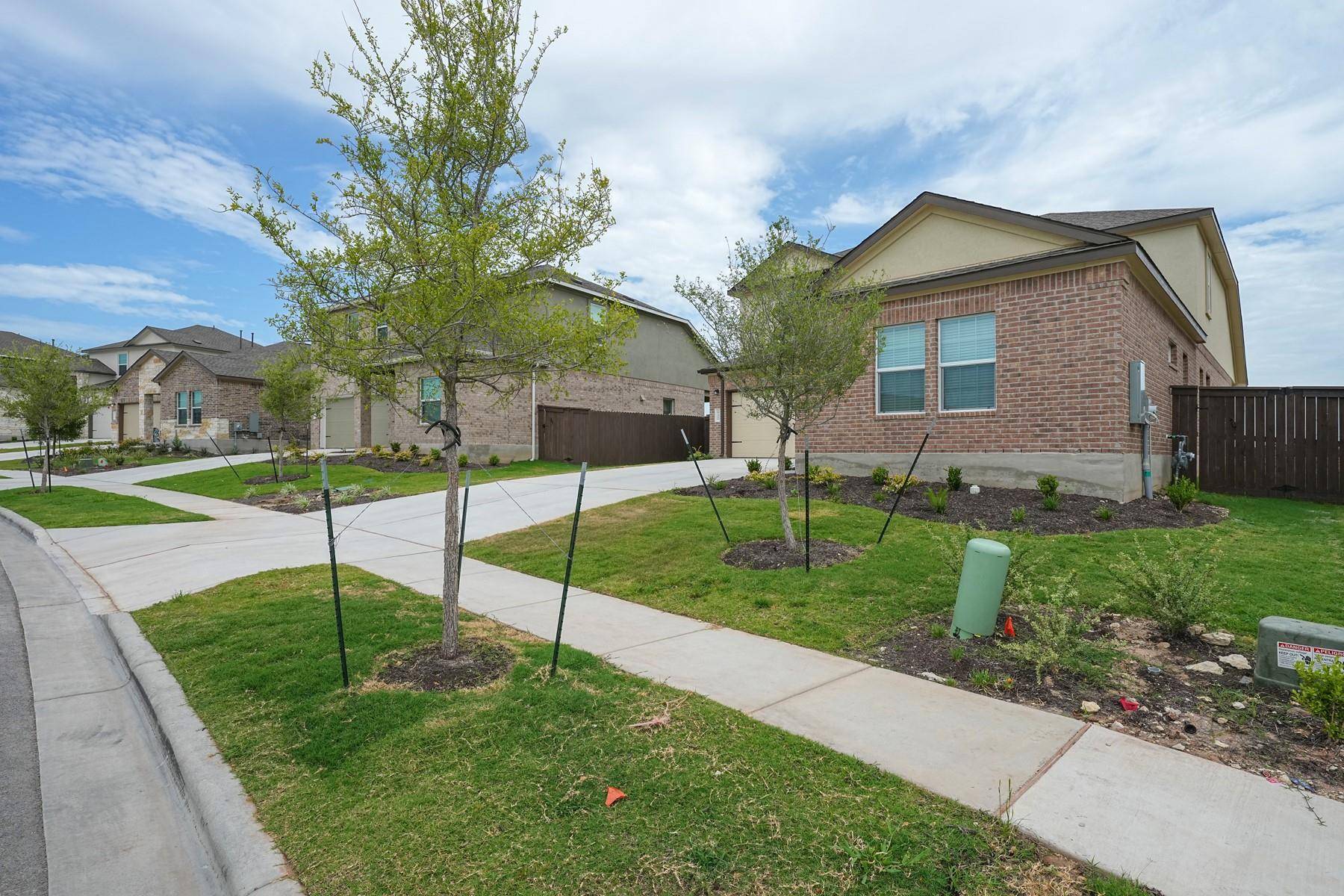 932 Mallow RD, Leander, TX 78641