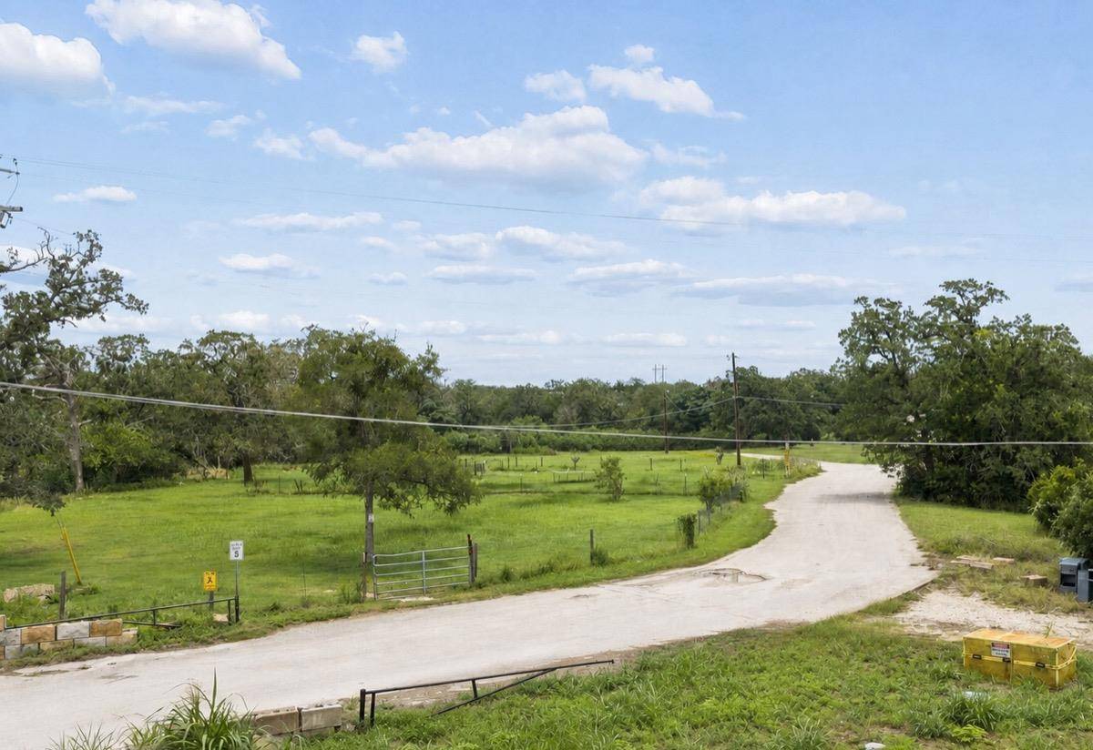 1360 71 HWY W, Bastrop, TX 78602