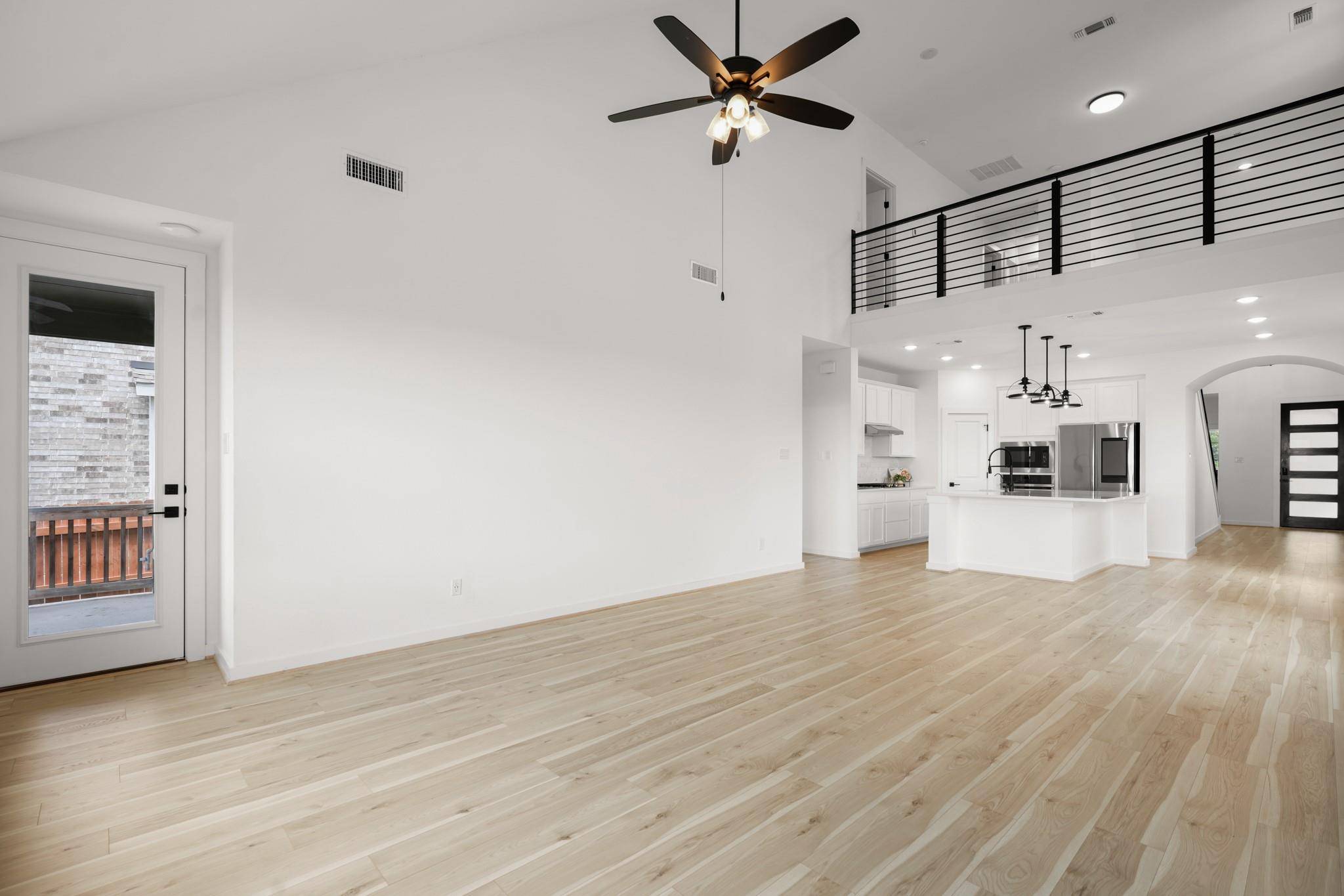 8009 Copper Prairie BND, Lago Vista, TX 78645