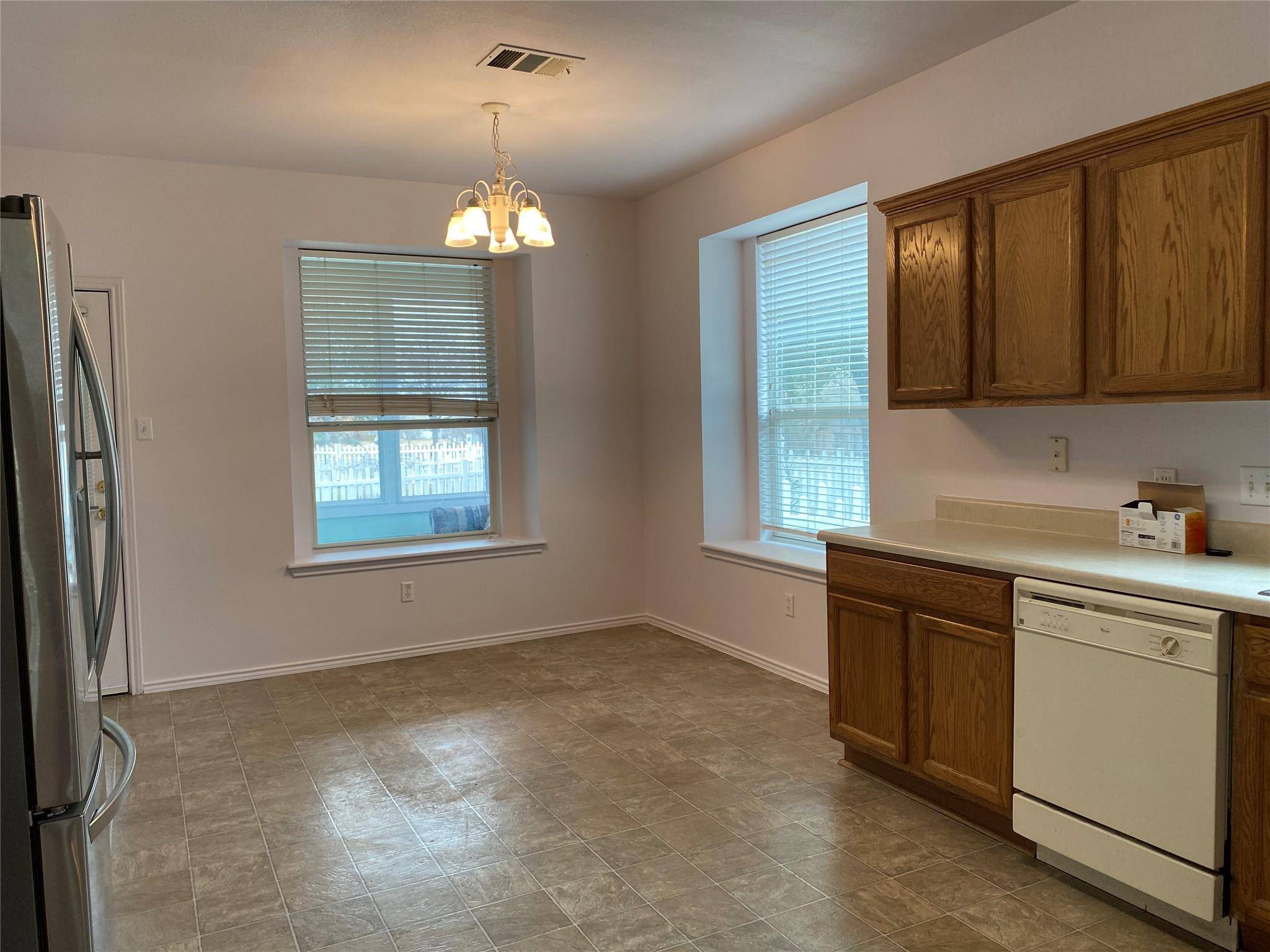 1850 Logan DR, Round Rock, TX 78664