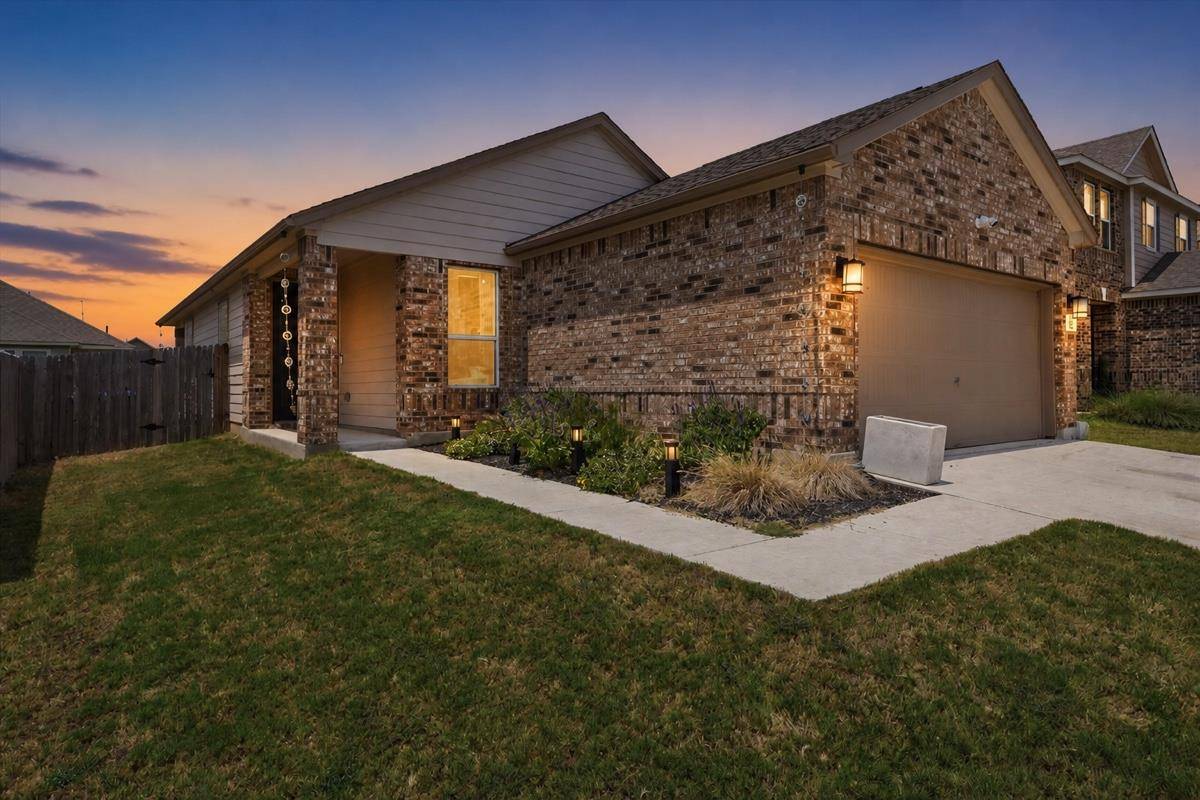 223 Pitkin DR, Lockhart, TX 78644