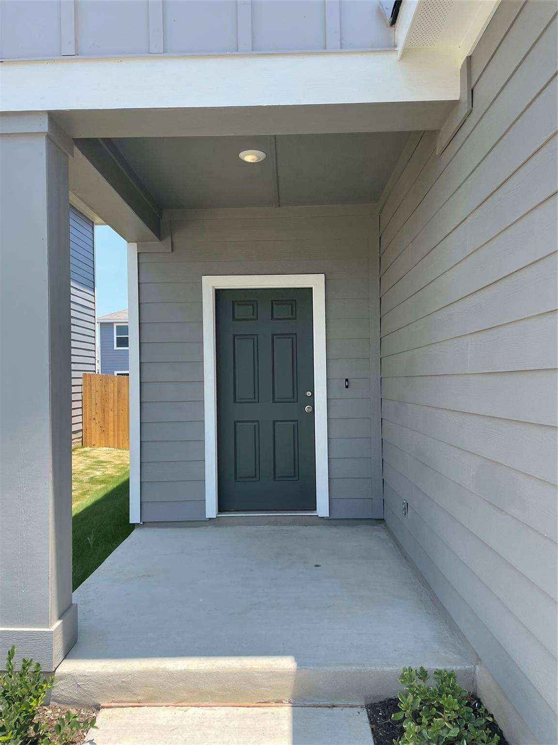 190 Light Timber RD, Maxwell, TX 78656