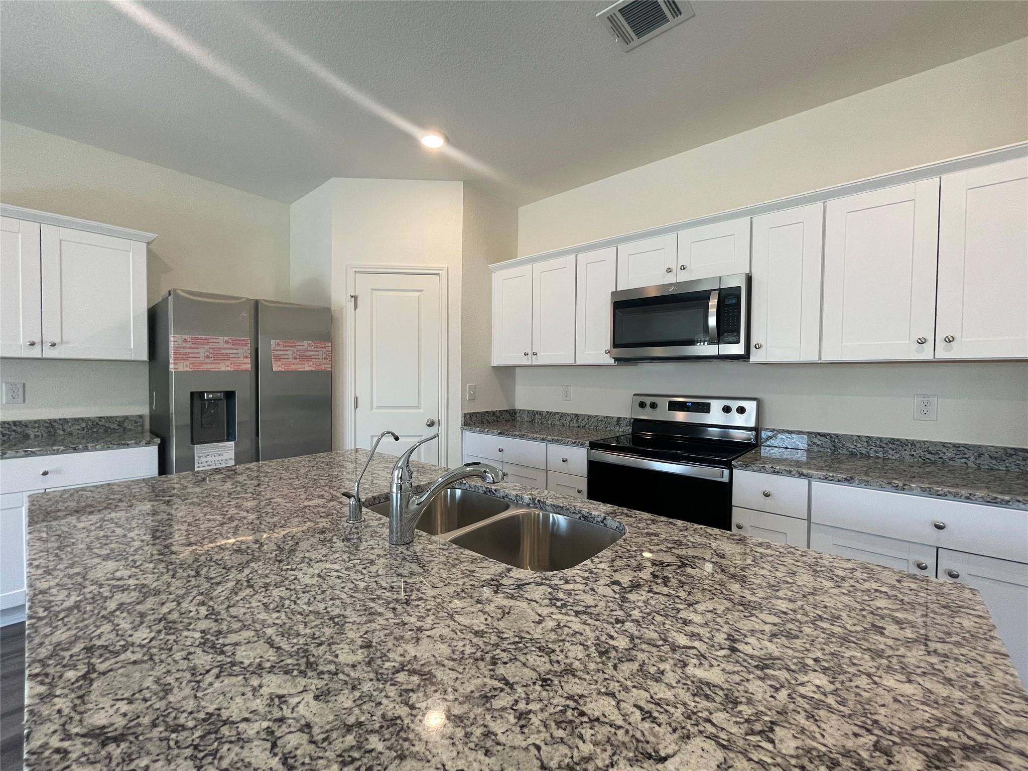 190 Light Timber RD, Maxwell, TX 78656