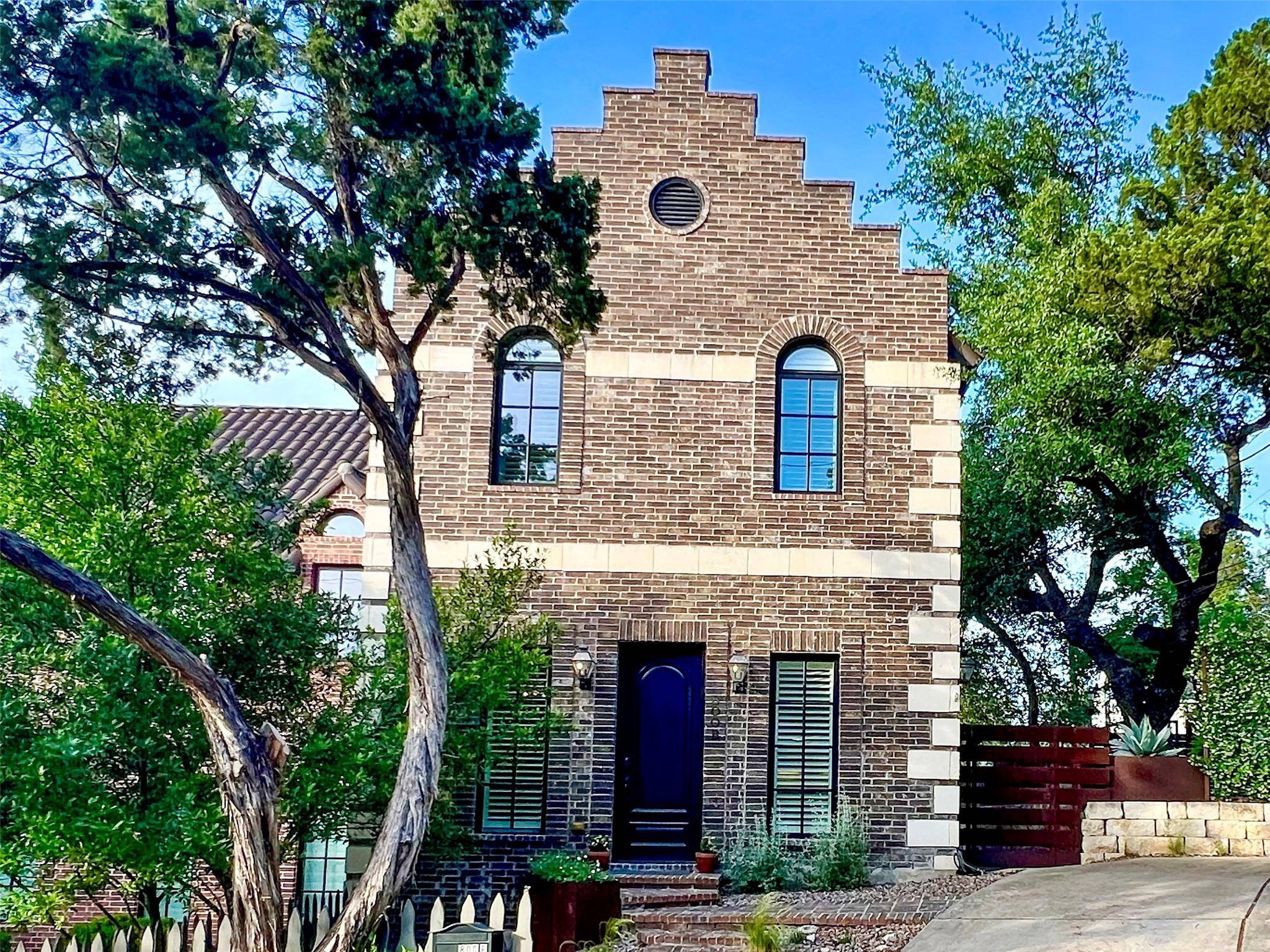 800 Rosedale TER #B, Austin, TX 78704