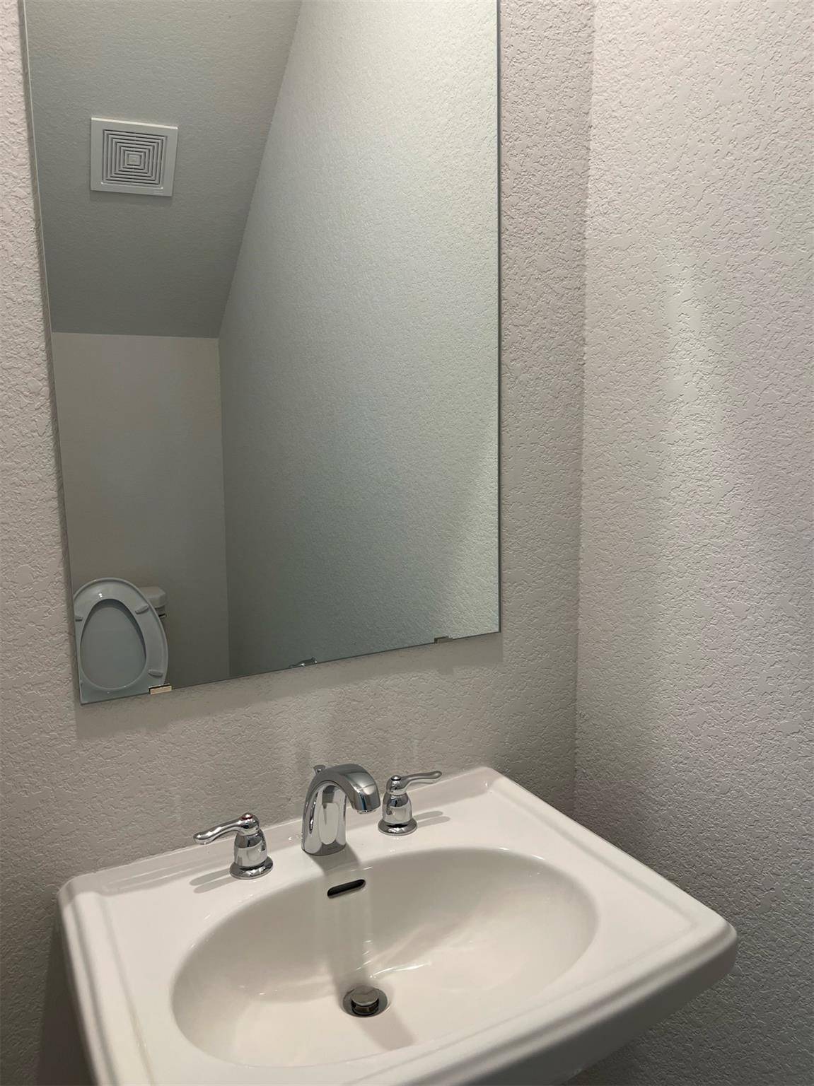 15501 Ellinger DR, Austin, TX 78728