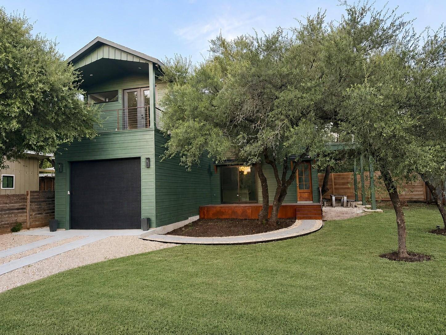 1301 Minnie DR, Austin, TX 78732