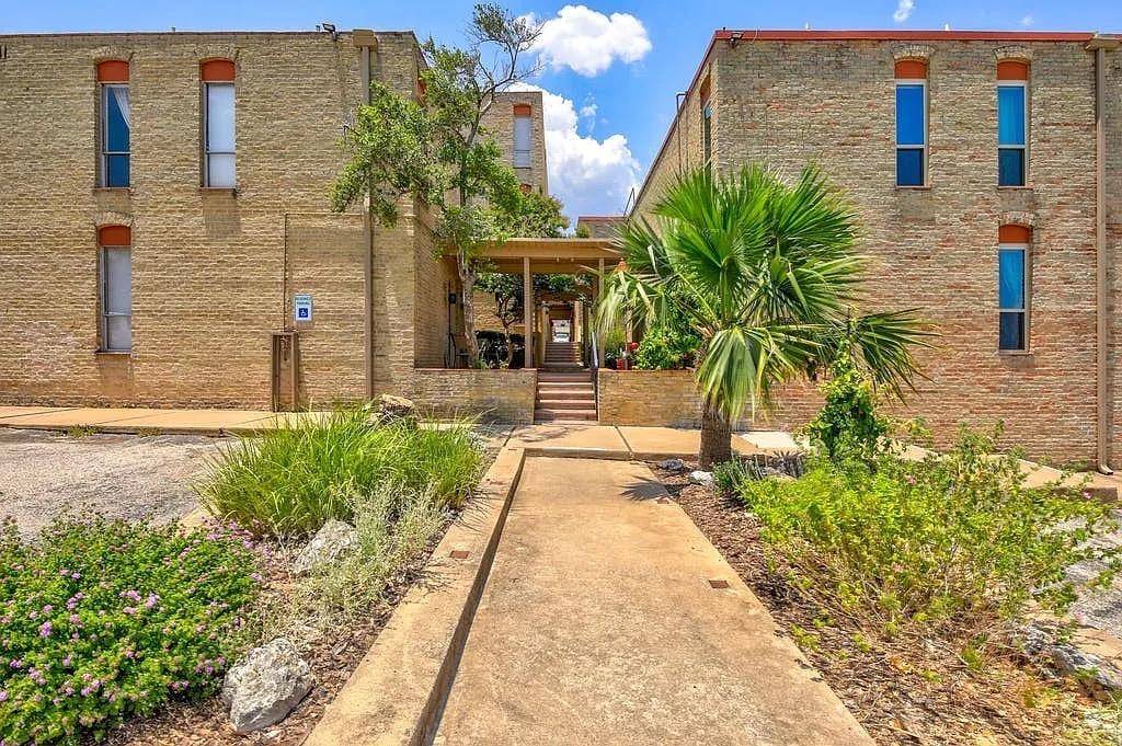 3431 North Hills DR #103, Austin, TX 78731