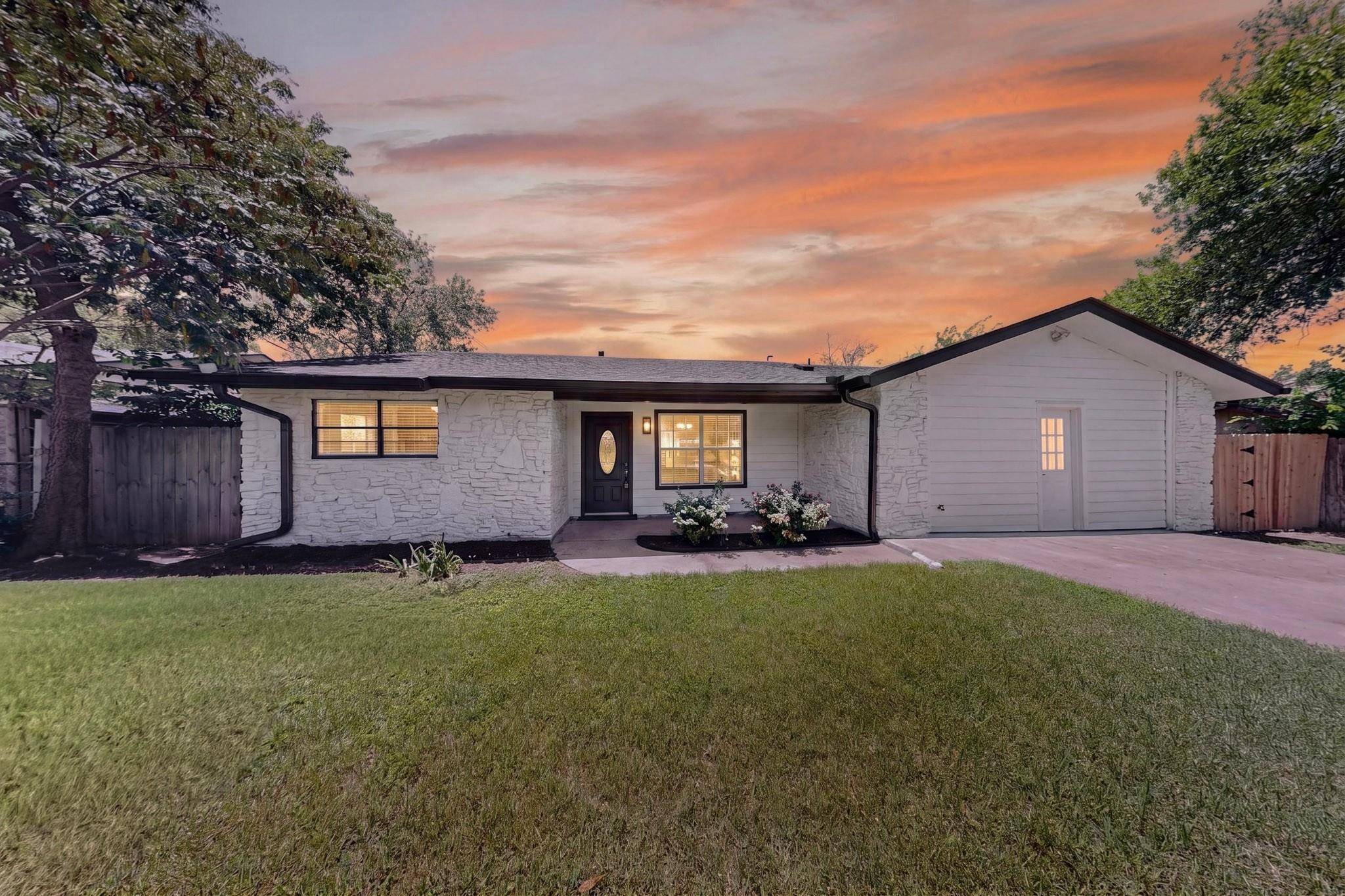 2307 Galway ST, Austin, TX 78758