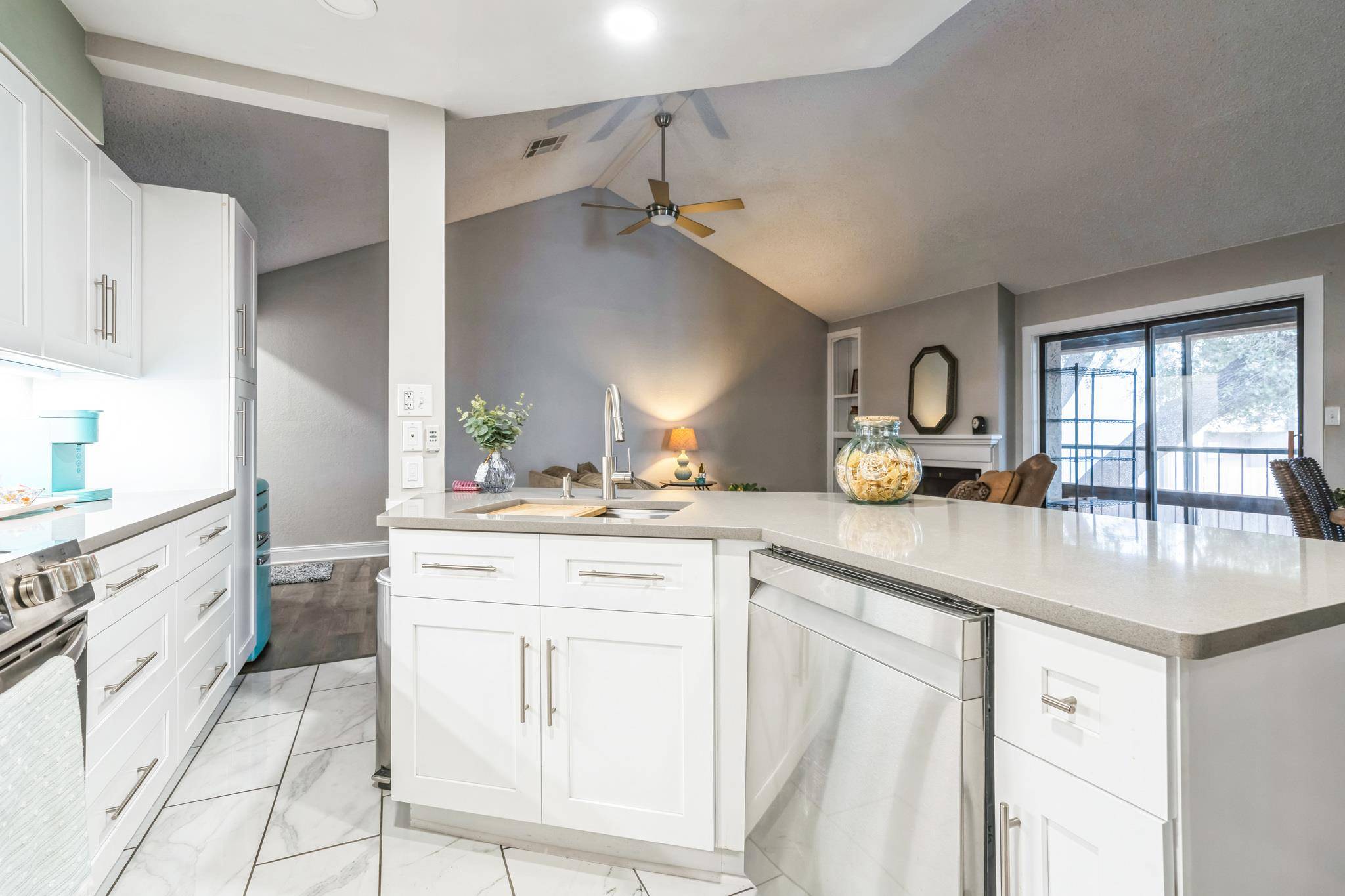 1202 Thorpe LN #406D, San Marcos, TX 78666