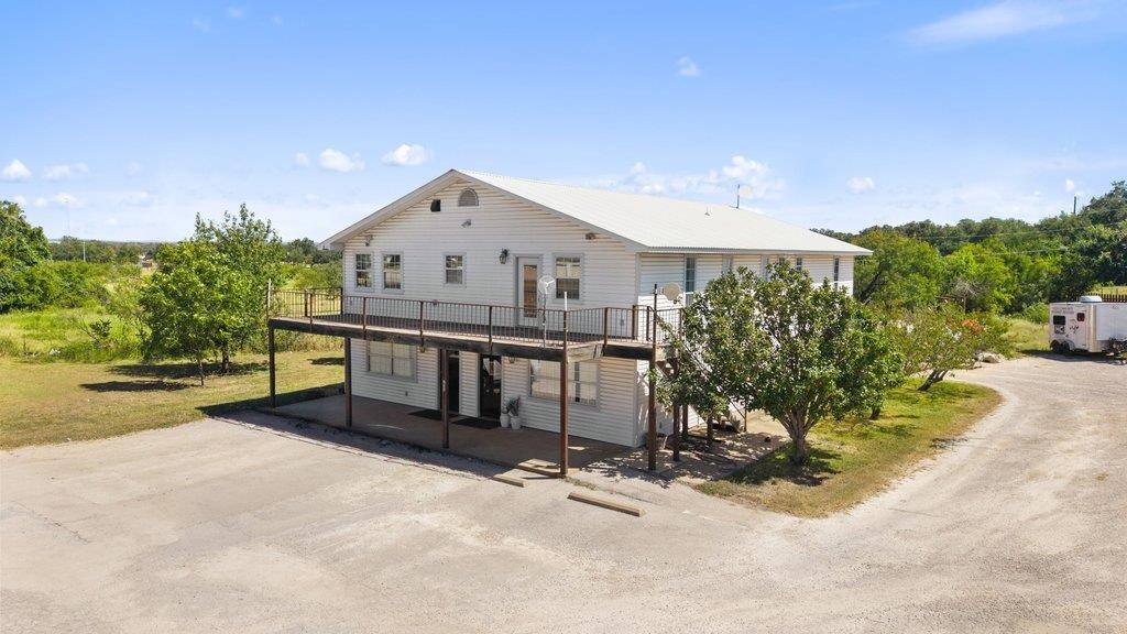 206 N US HWY 281, Johnson City, TX 78636