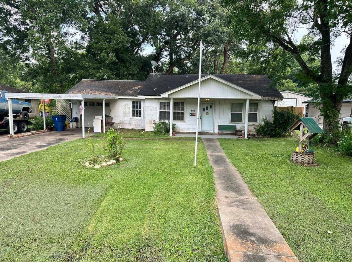 806 Brockman ST, Sweeny, TX 77480