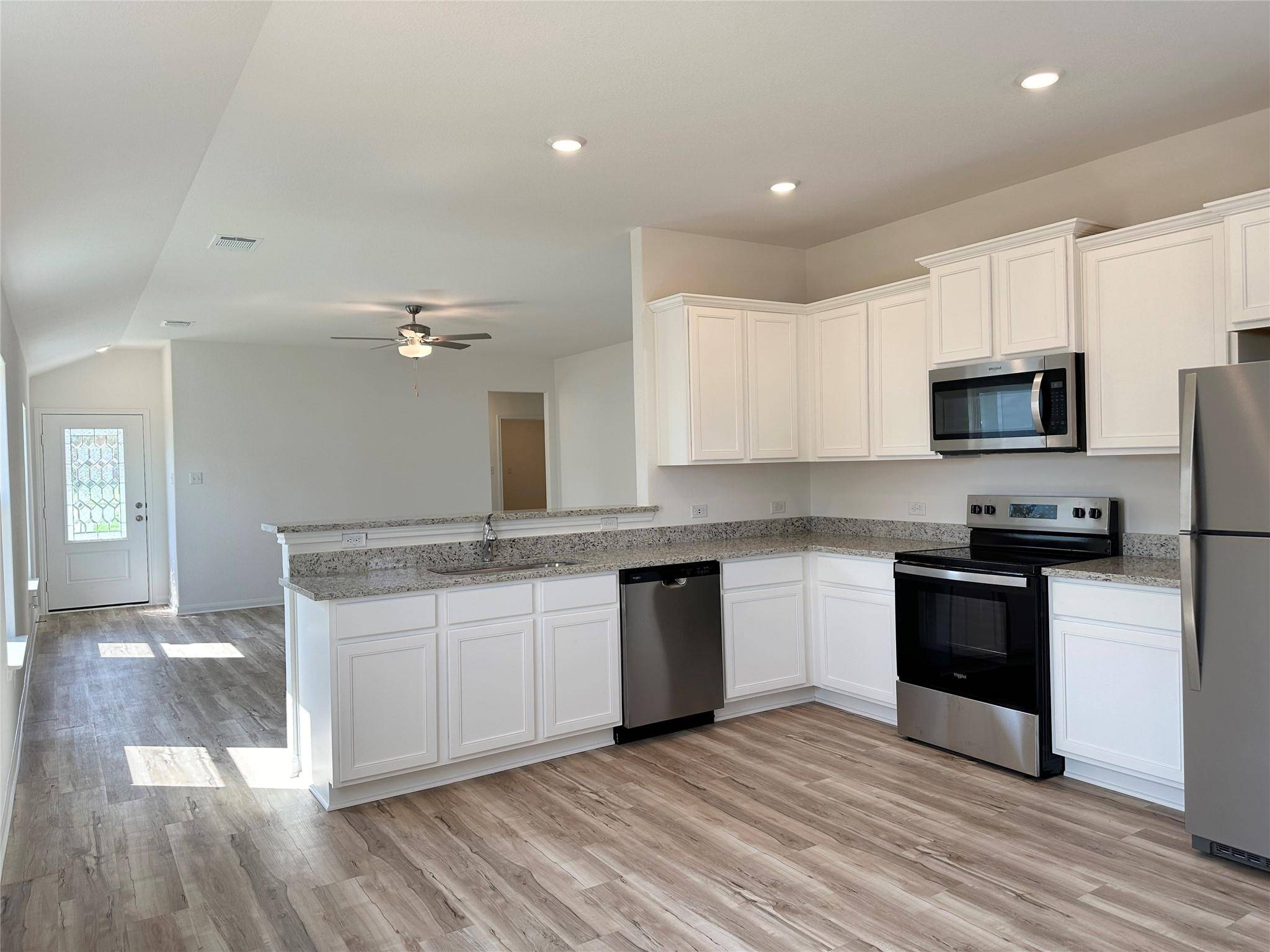 100 Captain Dooley LN, Jarrell, TX 76537