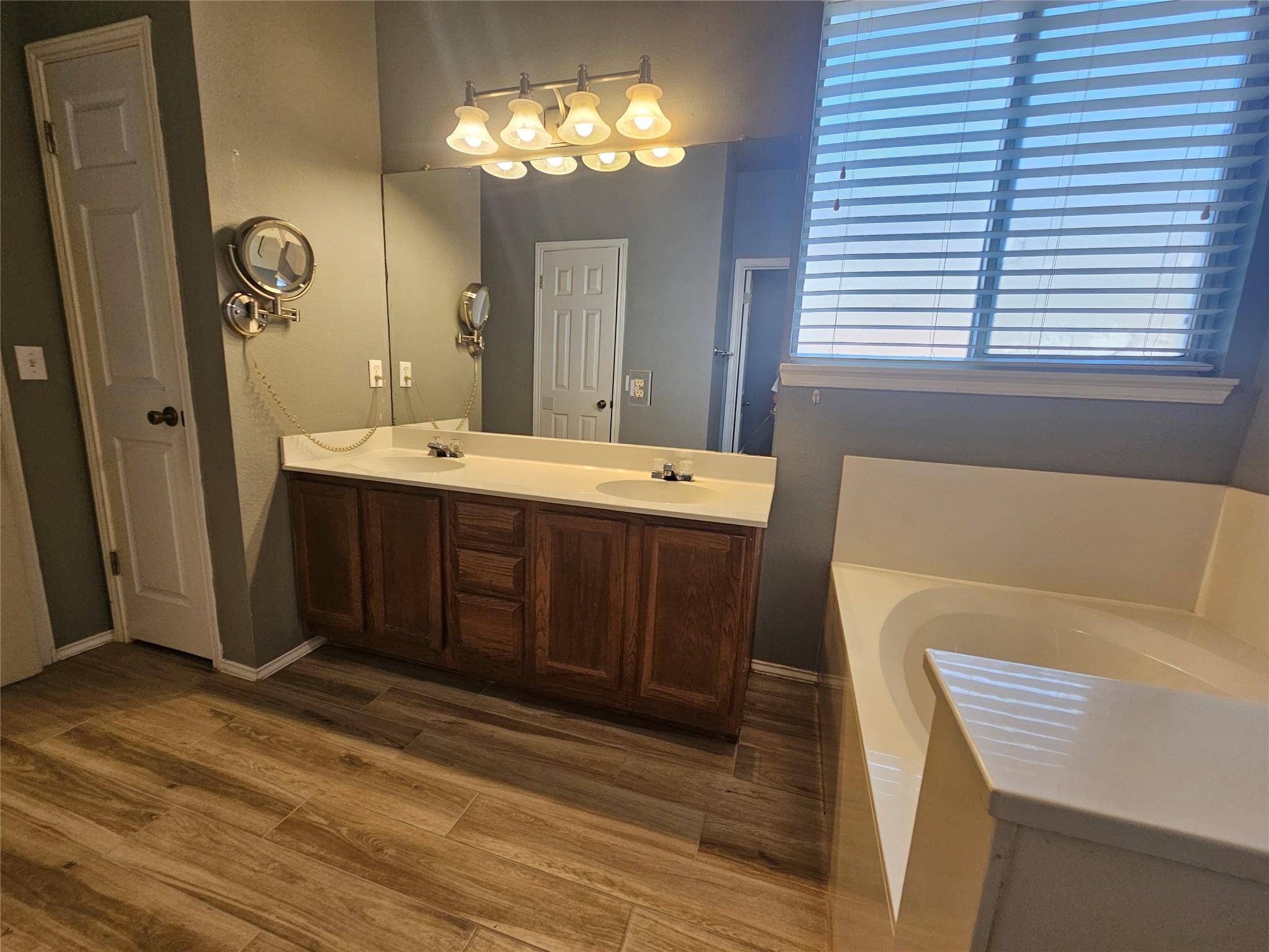 8506 Hillrock DR, Round Rock, TX 78681