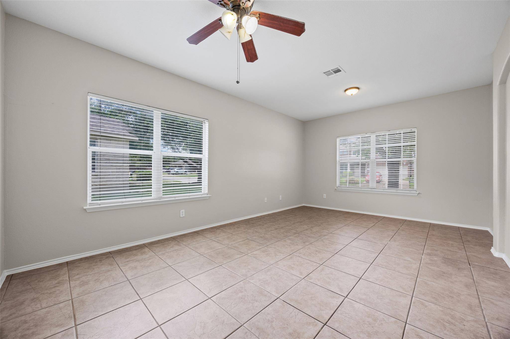 20521 Farm Pond LN, Pflugerville, TX 78660