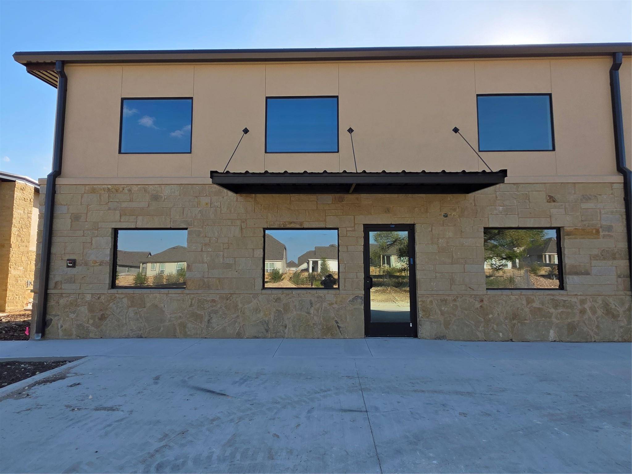 401 Chitalpa ST, Leander, TX 78641