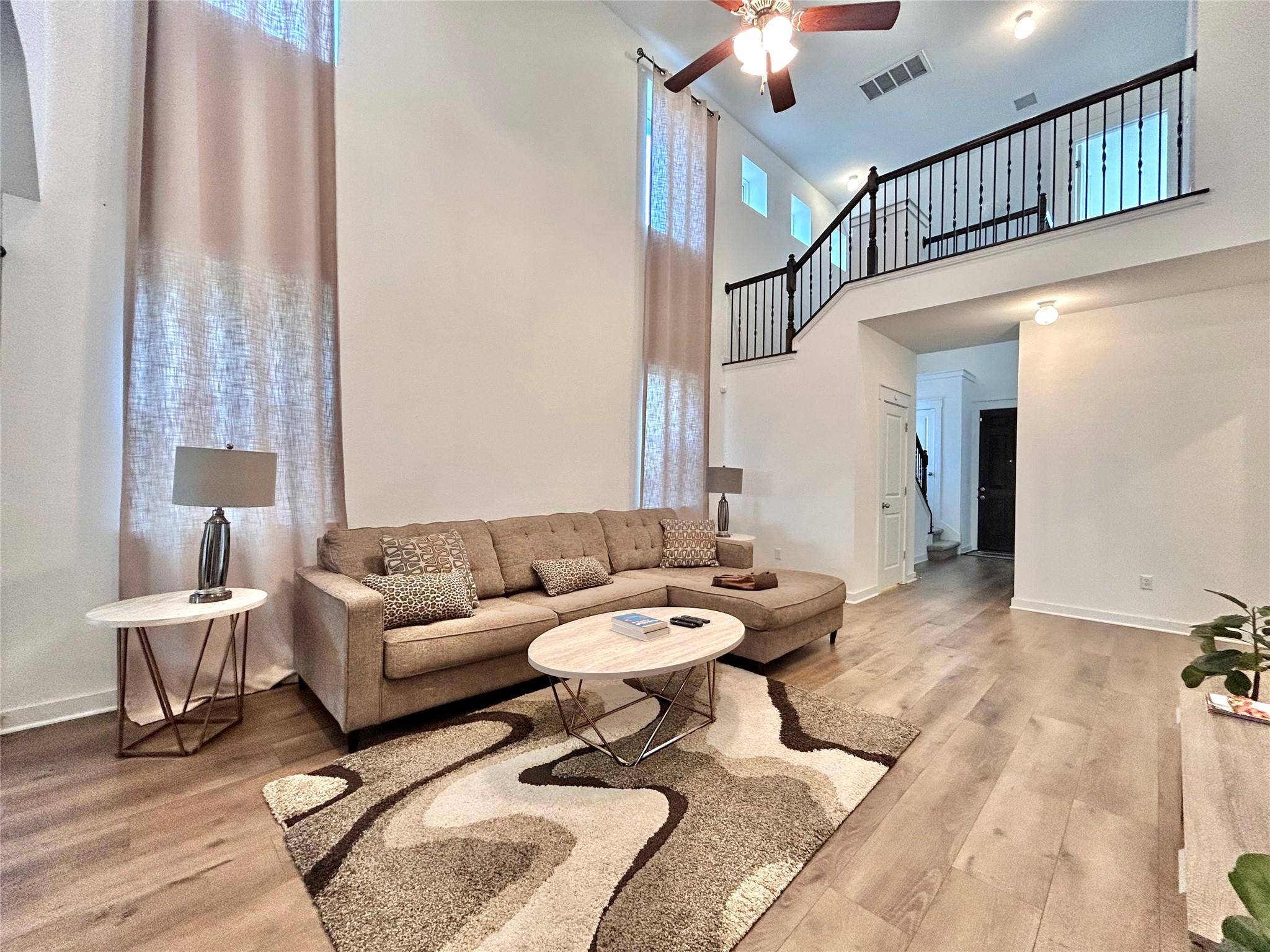 1357 Kneehigh LN, Georgetown, TX 78633
