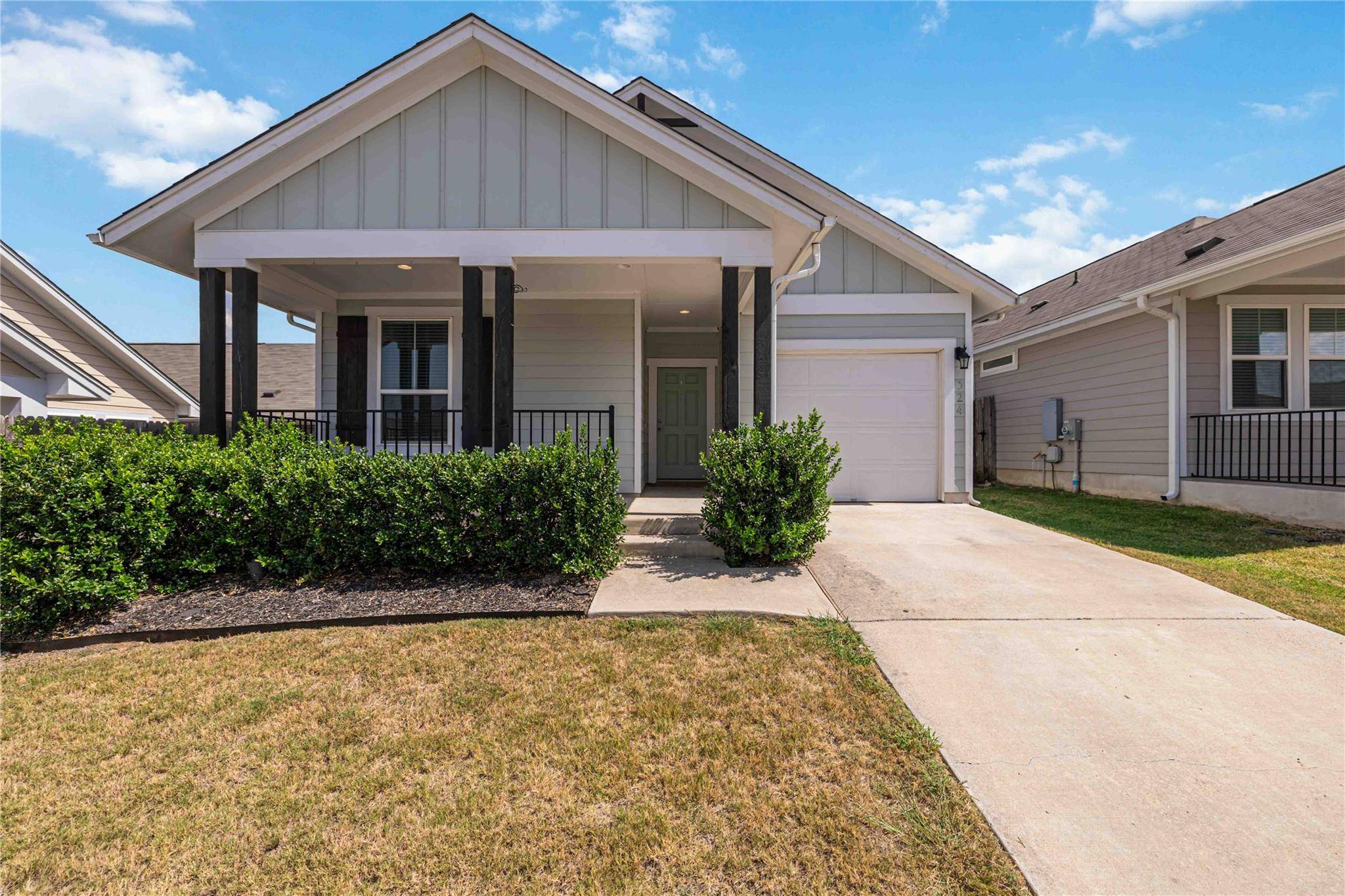324 E Broade ST, Leander, TX 78641