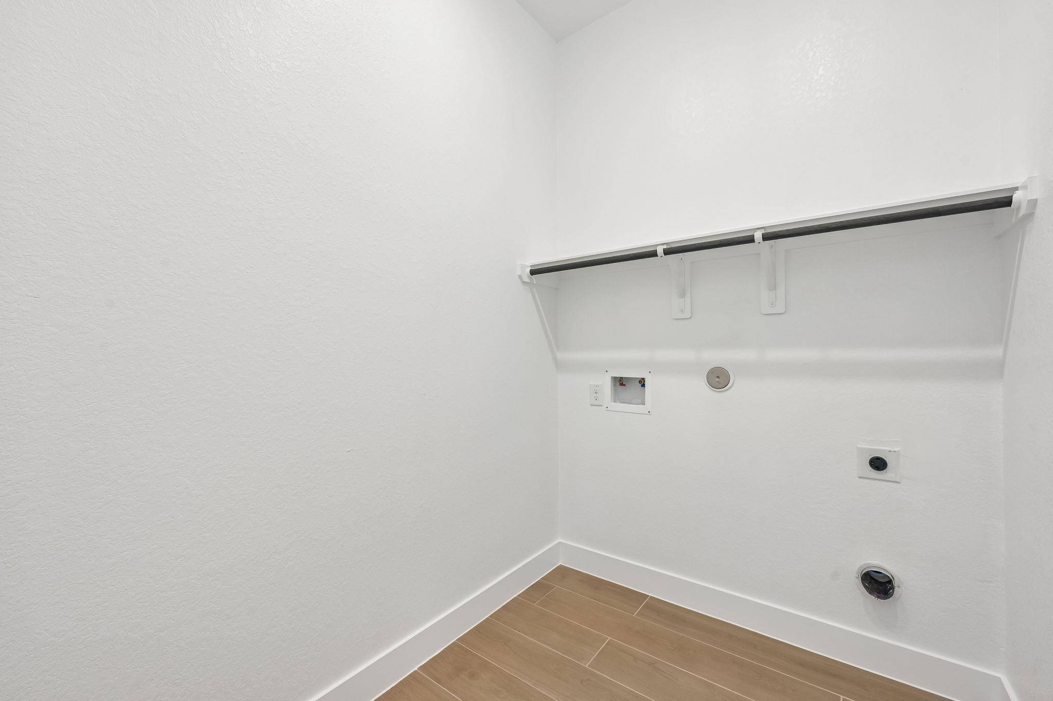 13709 Ryan Range LN, Elgin, TX 78621
