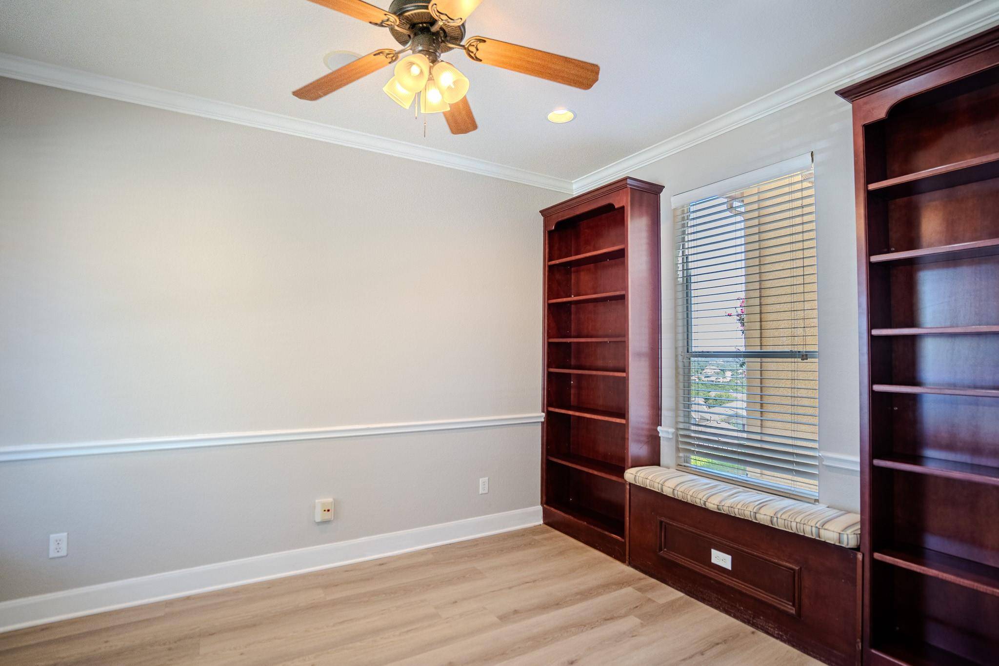 16 Mountain Terrace CV, Austin, TX 78734