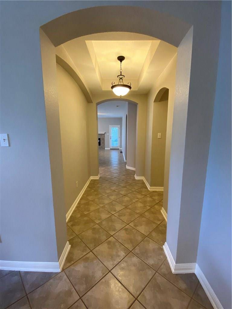 1727 Fallen Leaf LN, Round Rock, TX 78665
