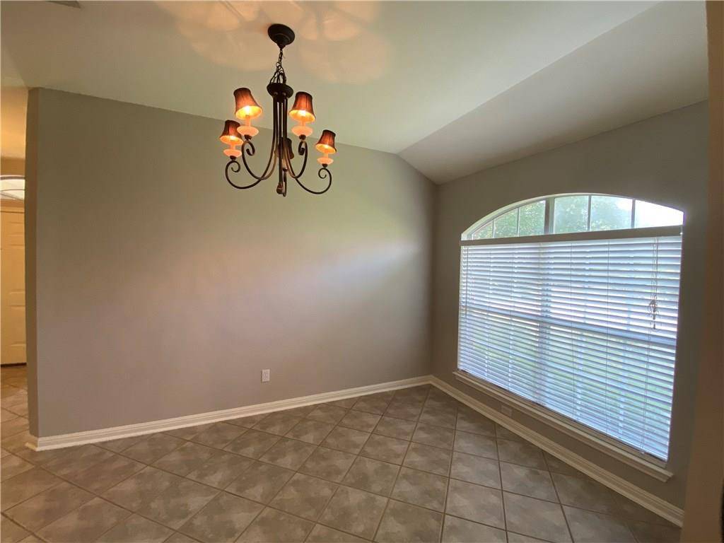 1727 Fallen Leaf LN, Round Rock, TX 78665