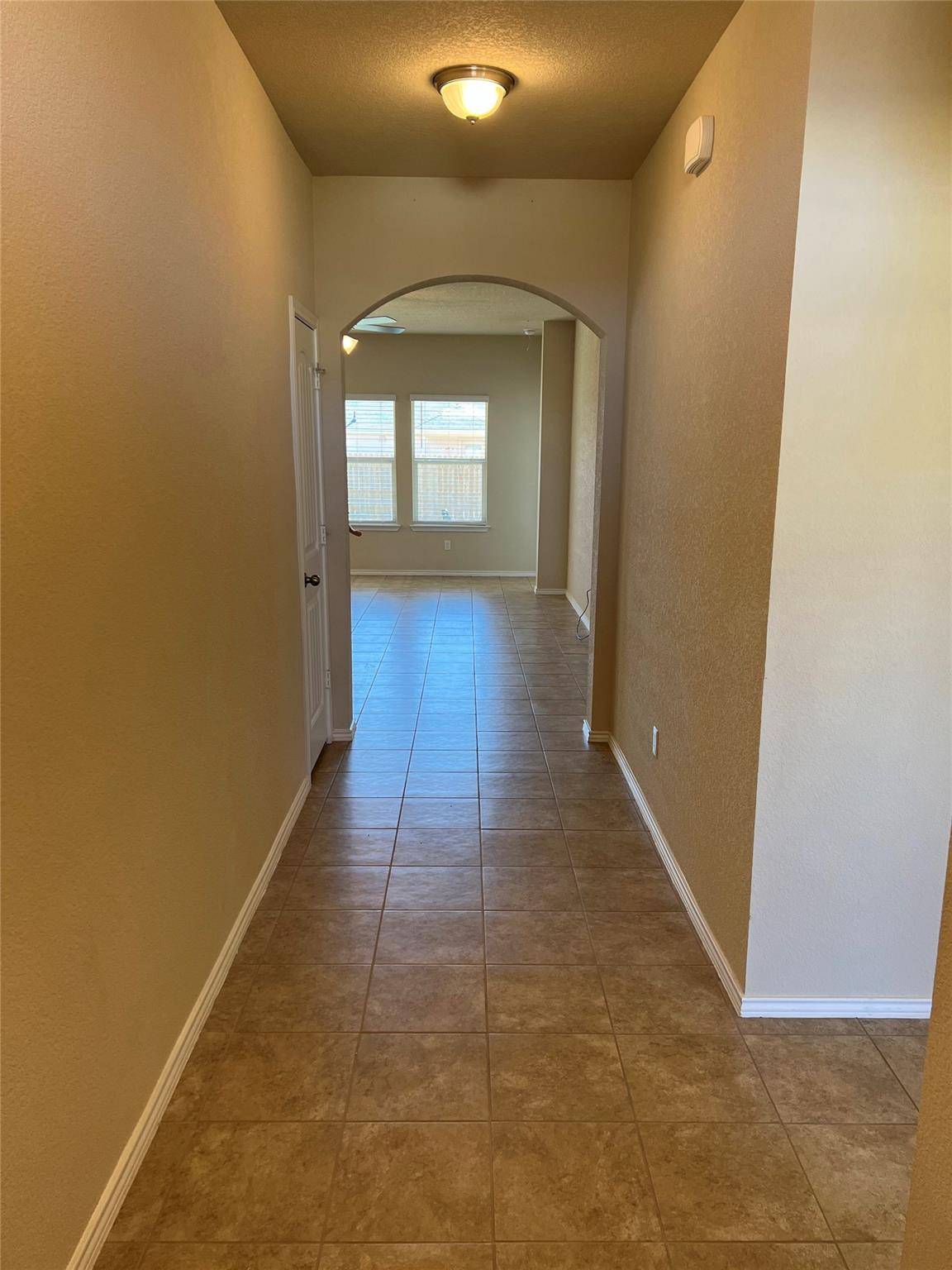 1140 Ibis Falls LOOP, Jarrell, TX 76537