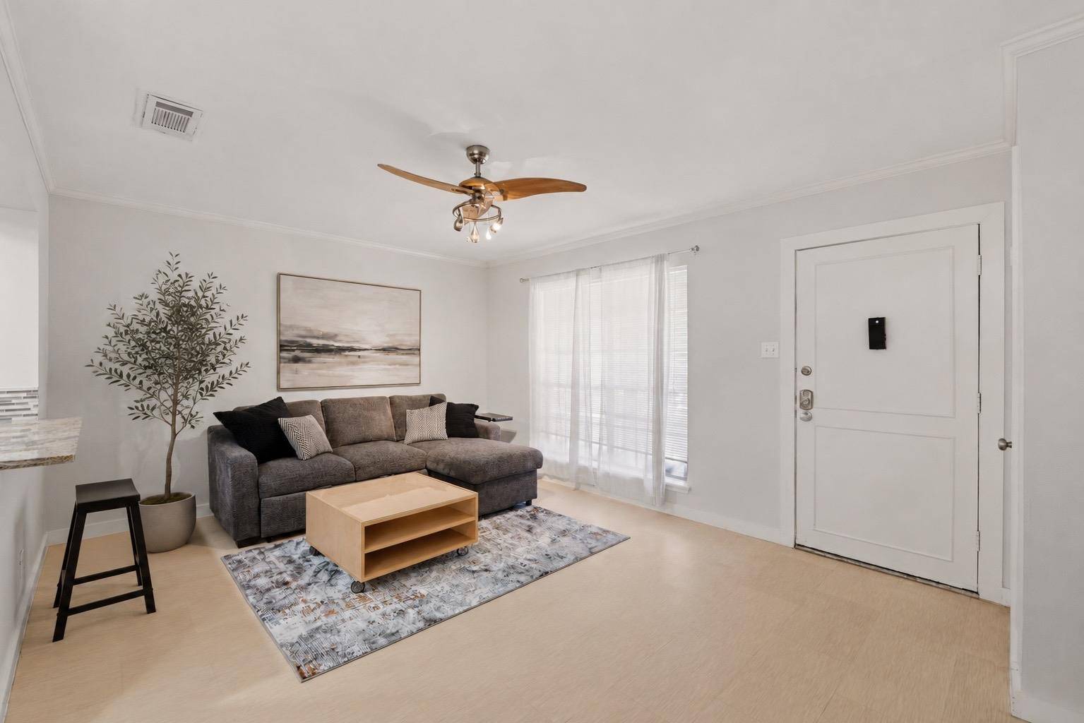 7920 Rockwood LN #216, Austin, TX 78757