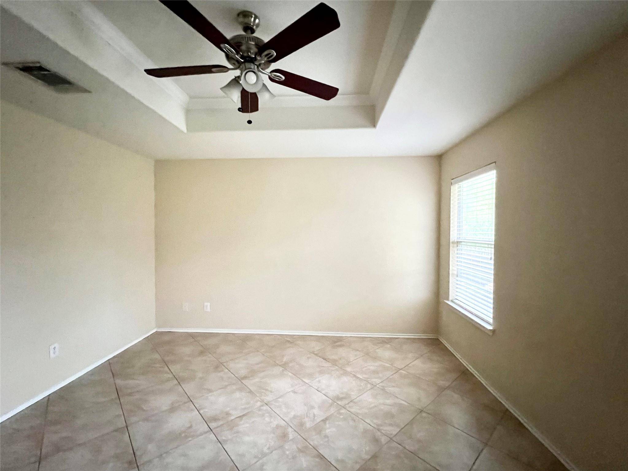 2428 Green Meadows LN, Buda, TX 78610