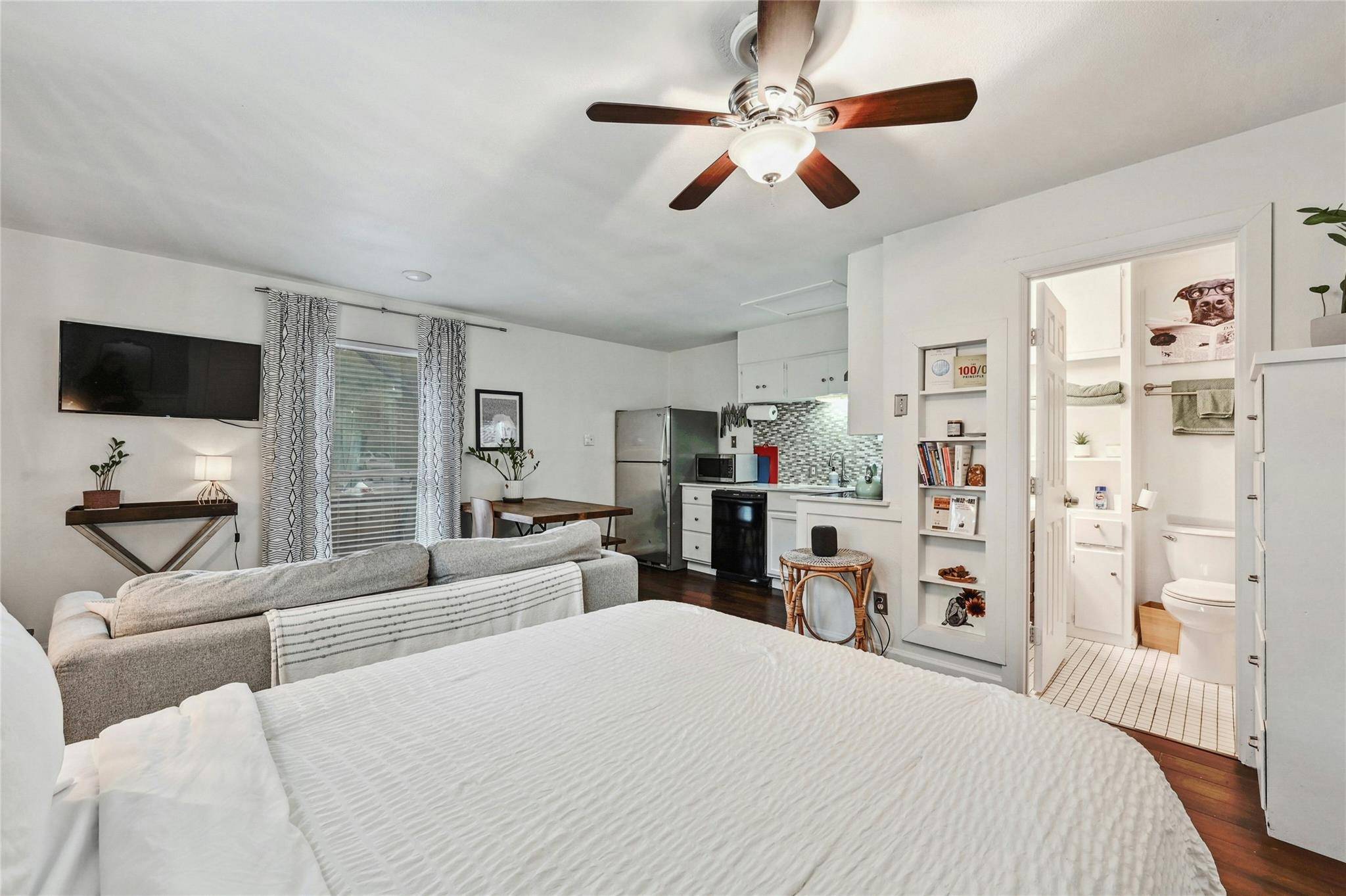 1103 Kenwood Ave #B, Austin, TX 78704