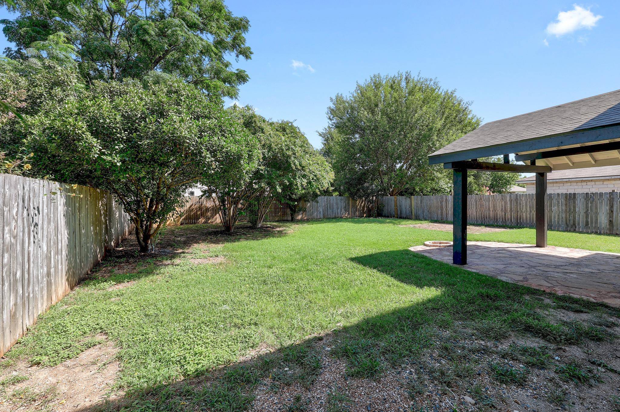 709 LOS ROBLES RD, Leander, TX 78641