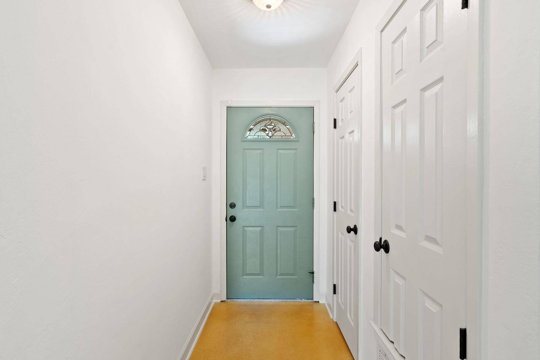 6808 Smokey Hill RD, Austin, TX 78736