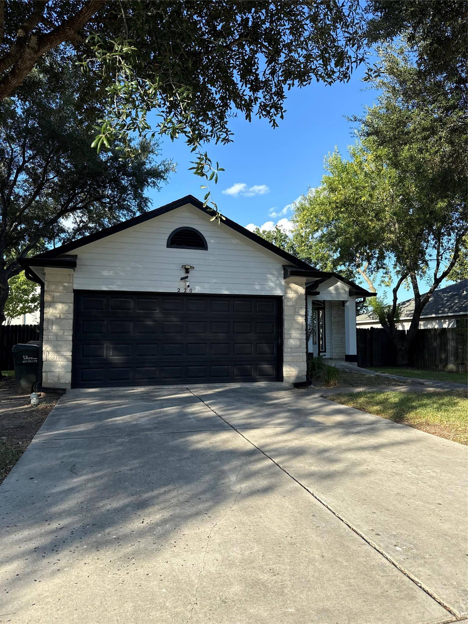 220 Bailey LOOP, Kyle, TX 78640
